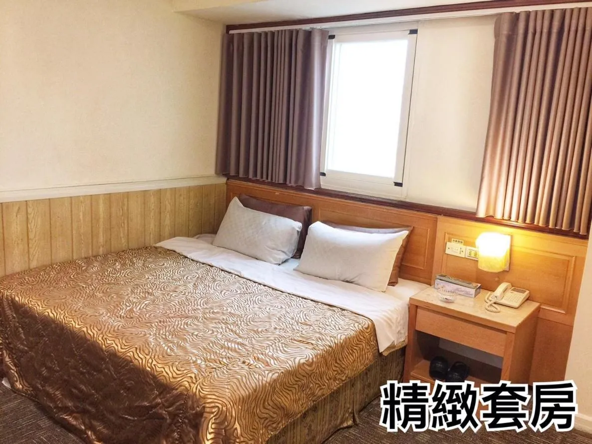 Bed in Lo Fo Hotel
