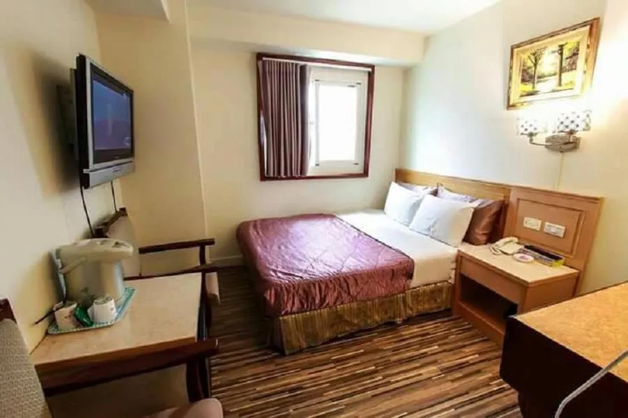 Bed in Lo Fo Hotel