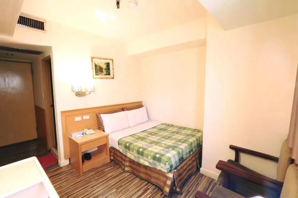 Bed in Lo Fo Hotel