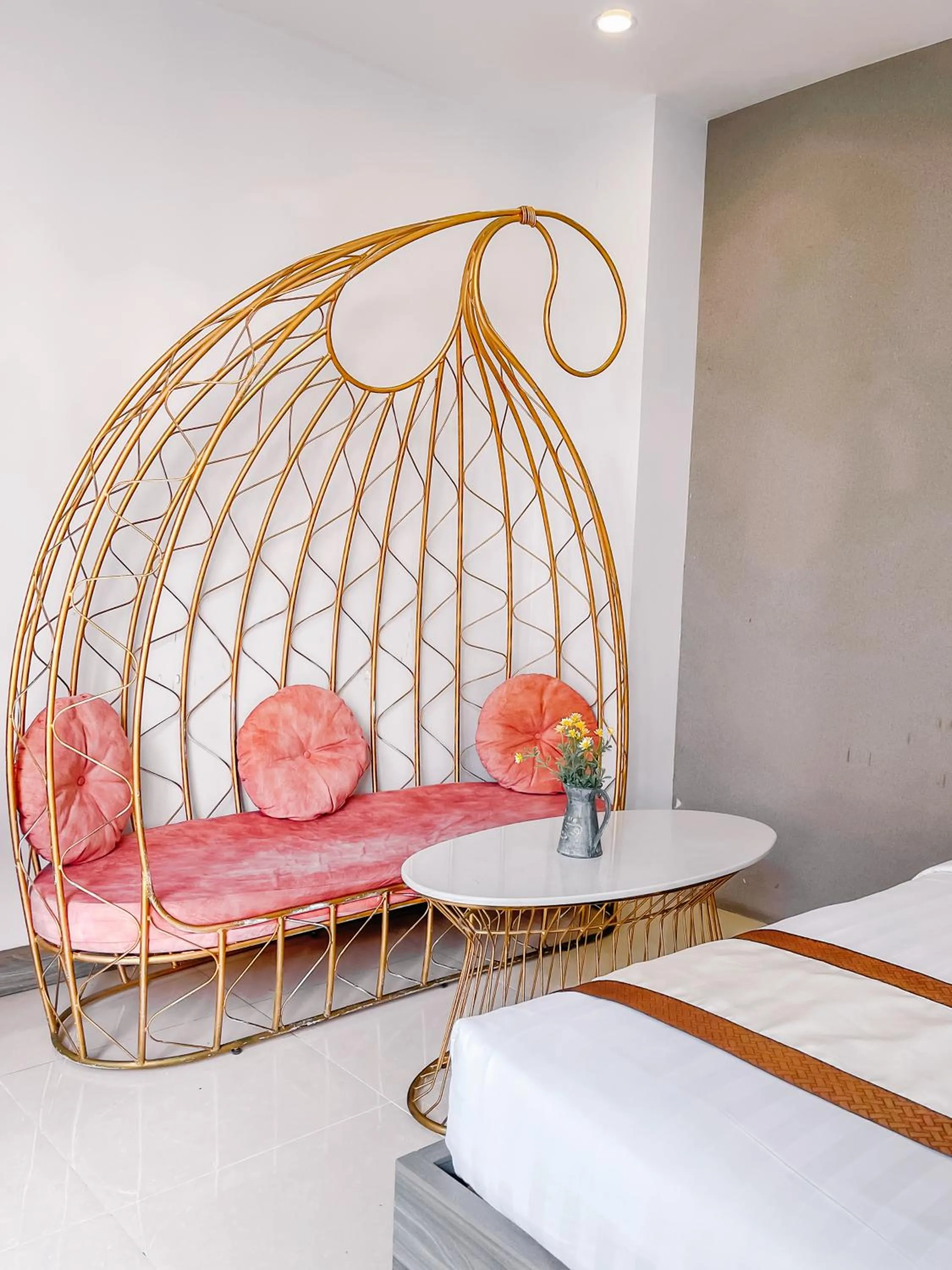 Bed in BELLA VT HOTEL