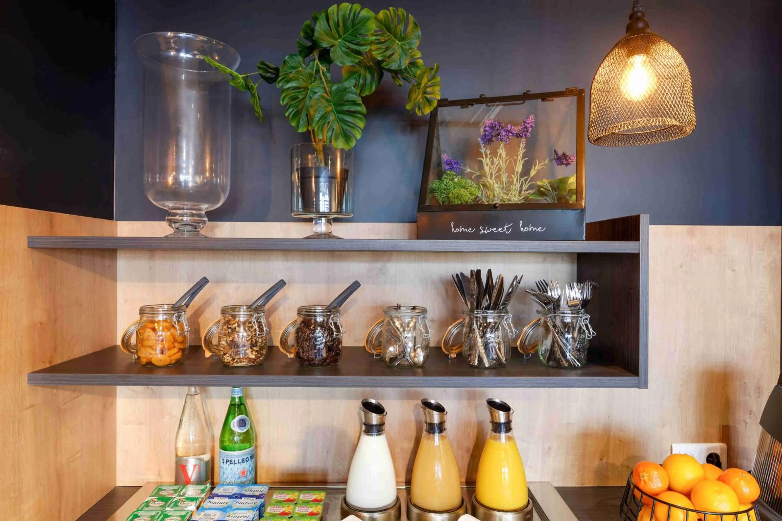 Restaurant/places to eat in Kyriad Crepy En Valois