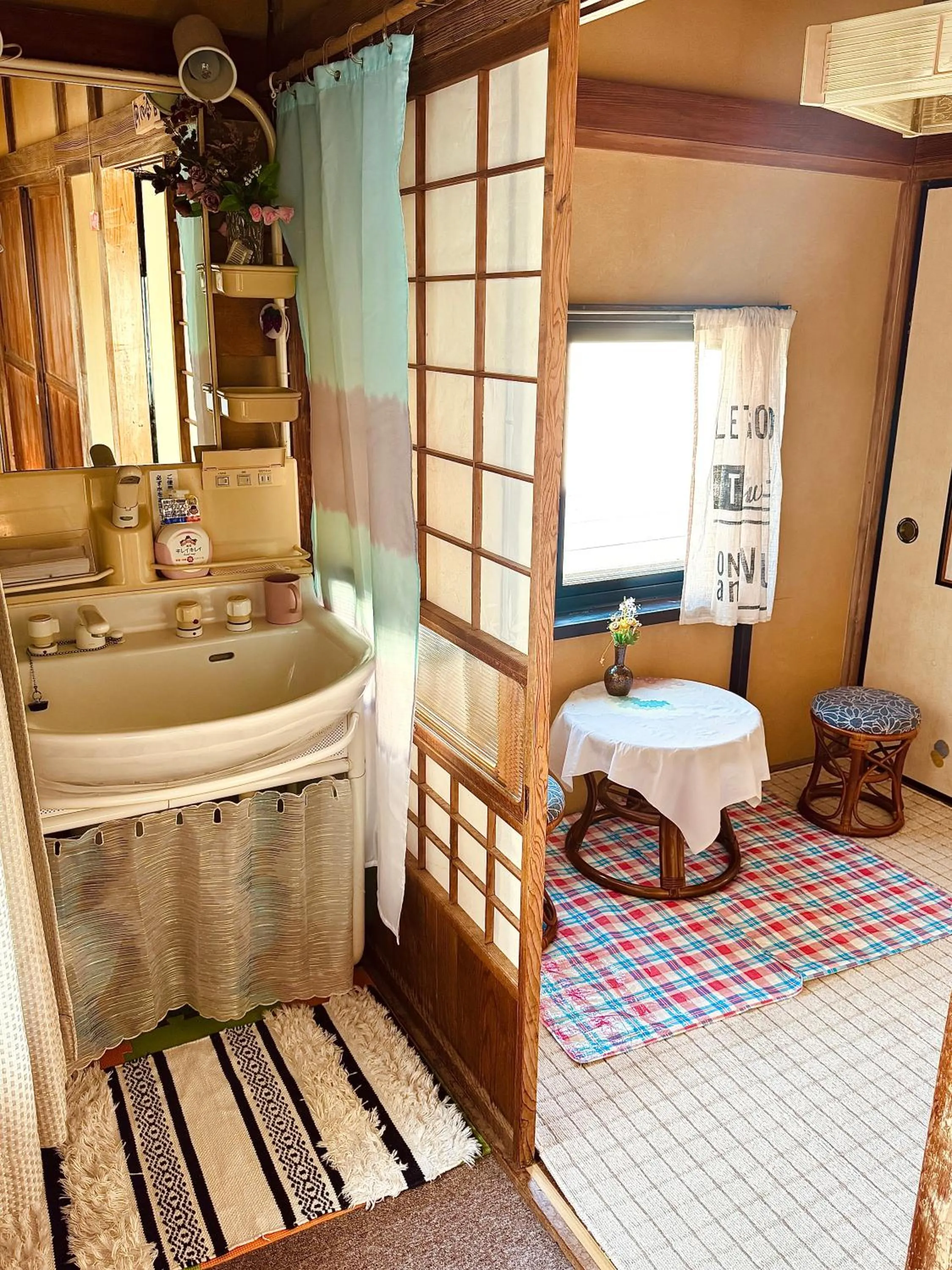 Izu Hokkawa Seaside Guesthouse 伊豆北川の家