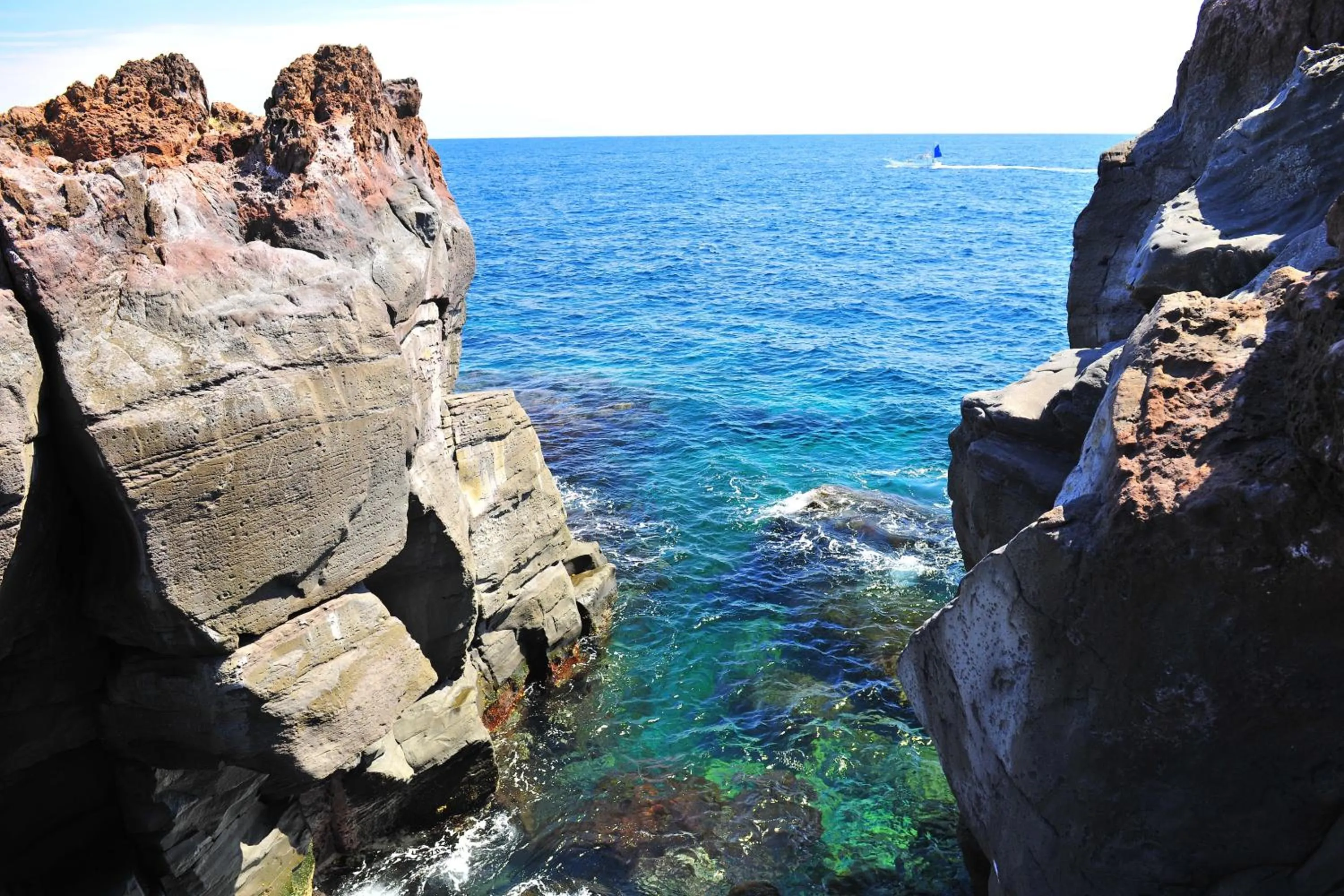 Izu Hokkawa Seaside Guesthouse 伊豆北川の家