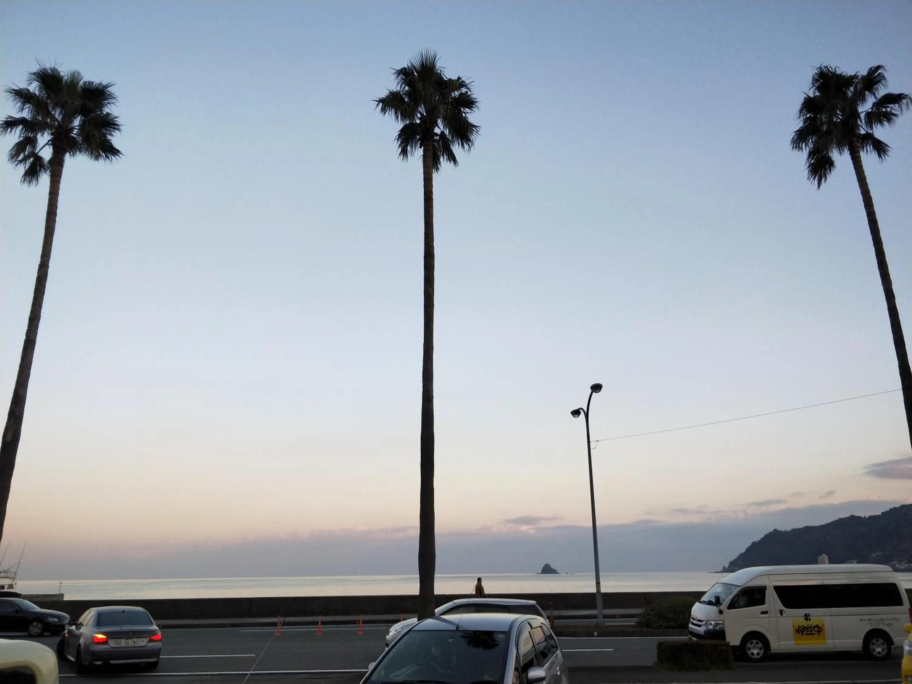 Izu Hokkawa Seaside Guesthouse 伊豆北川の家