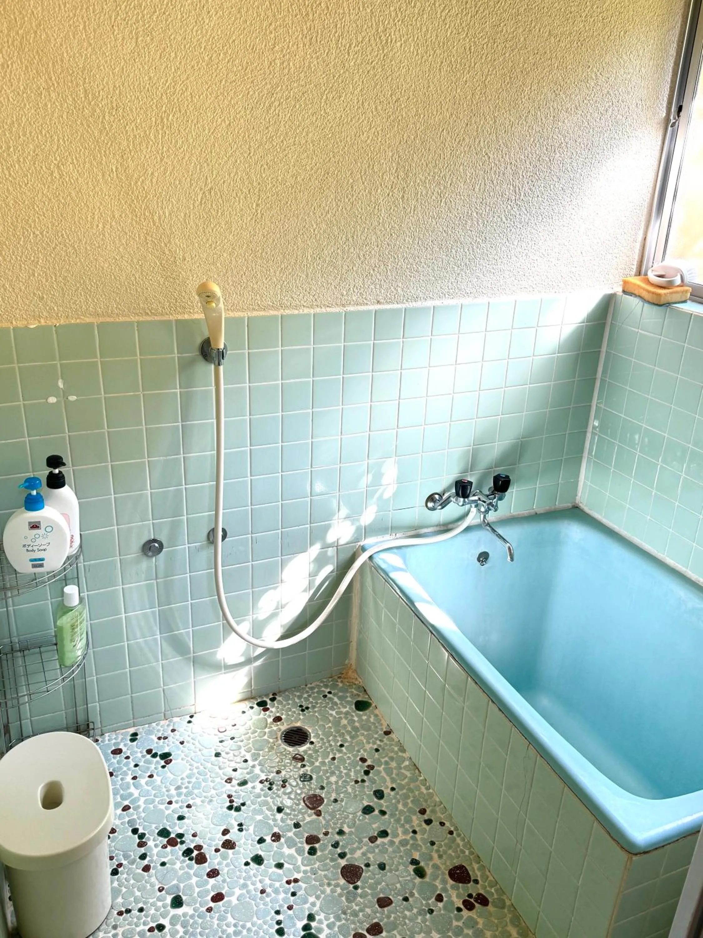 Izu Hokkawa Seaside Guesthouse 伊豆北川の家