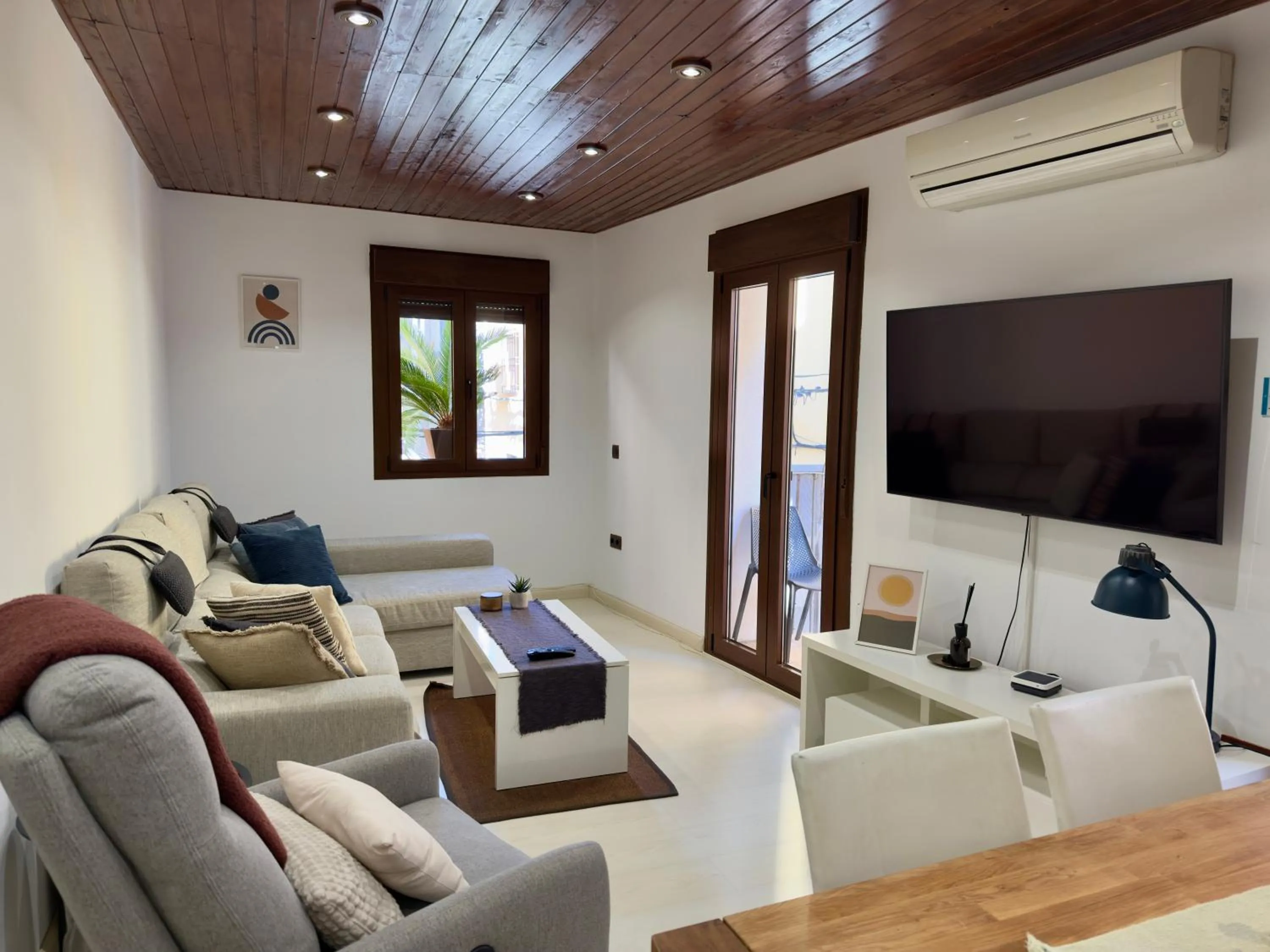 Communal lounge/ TV room in El Patio de Toledo
