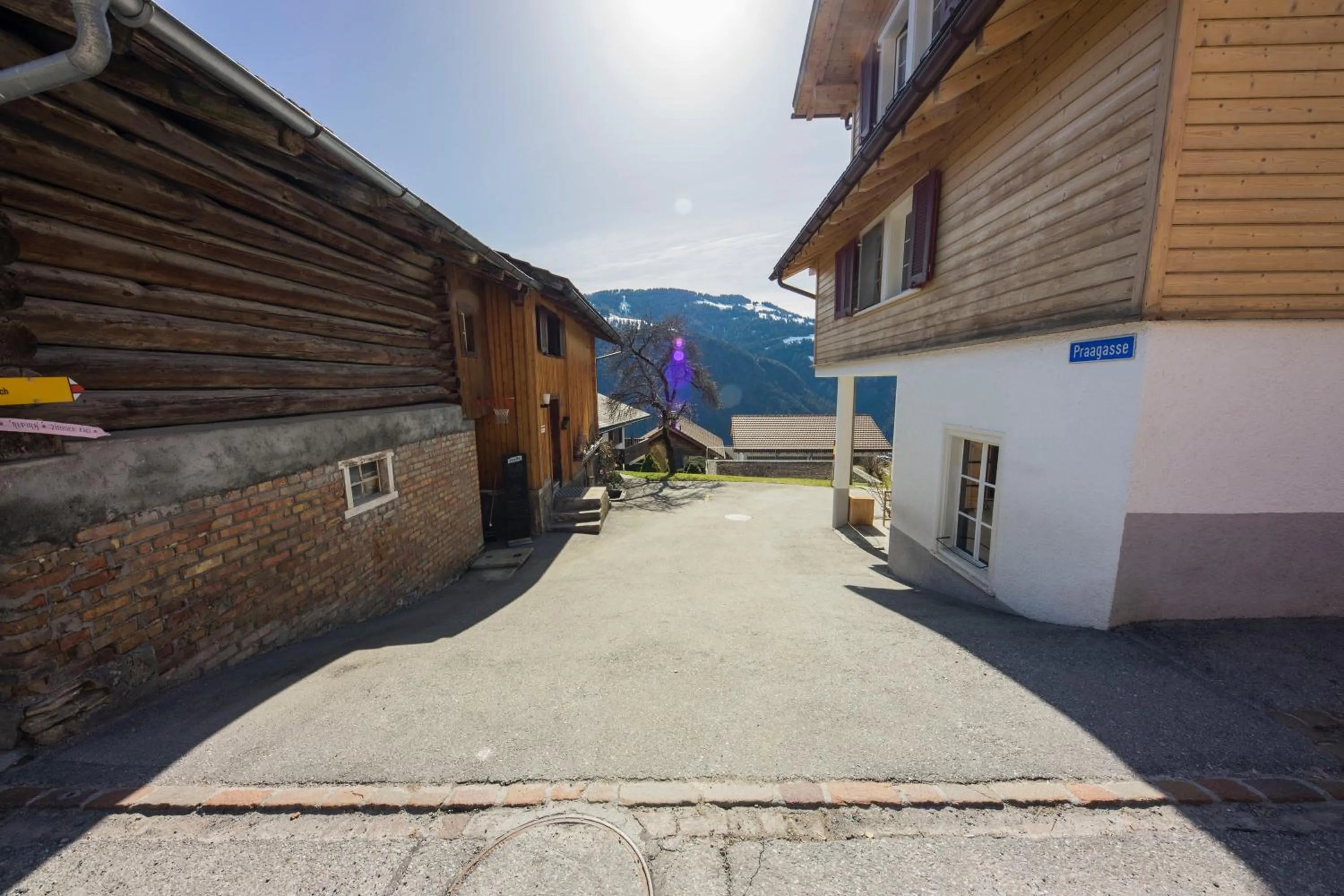 Property building in Gästehaus Alpina in Fanas