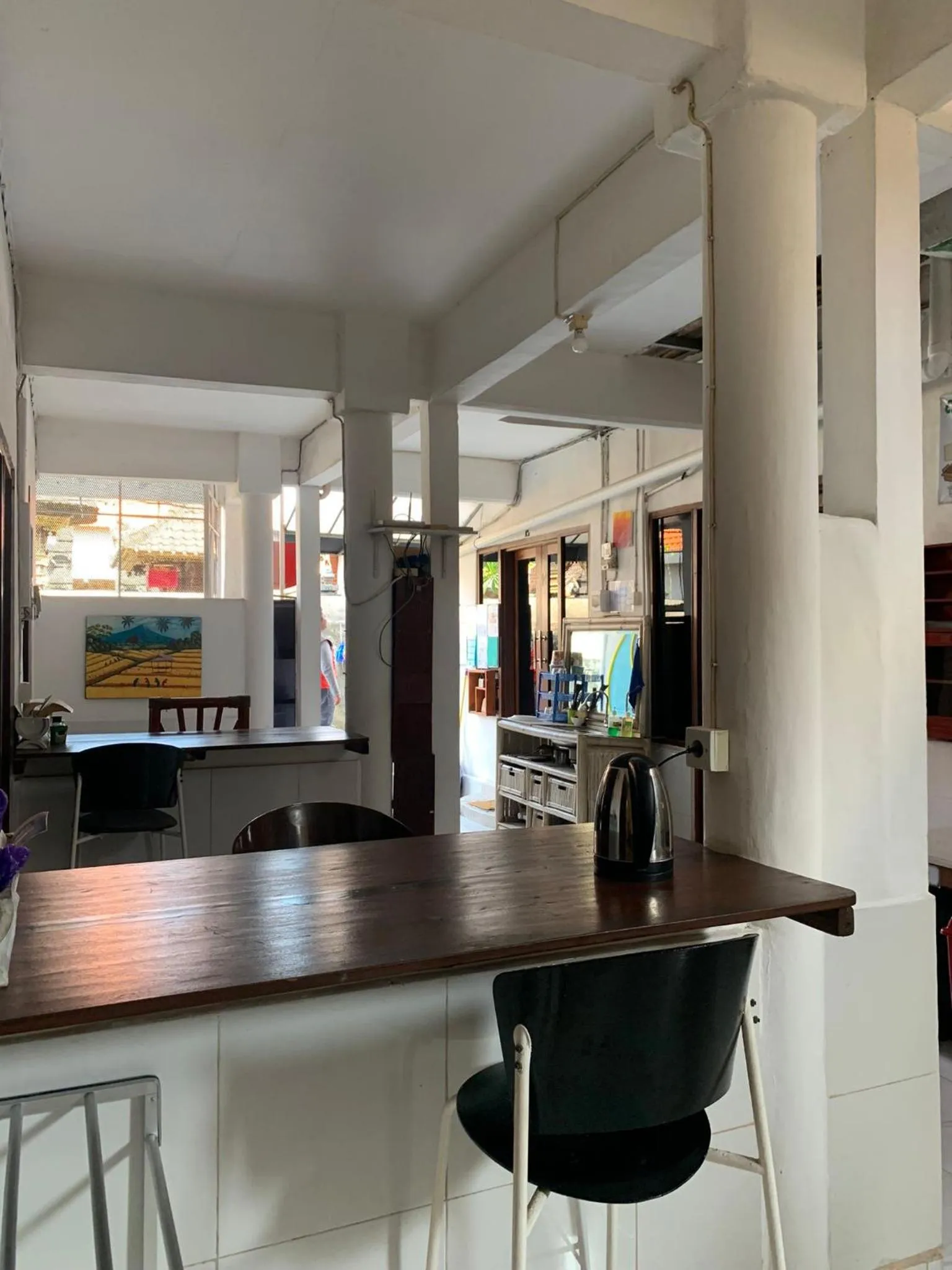 Dining area in Seabreeze Hostel Bali