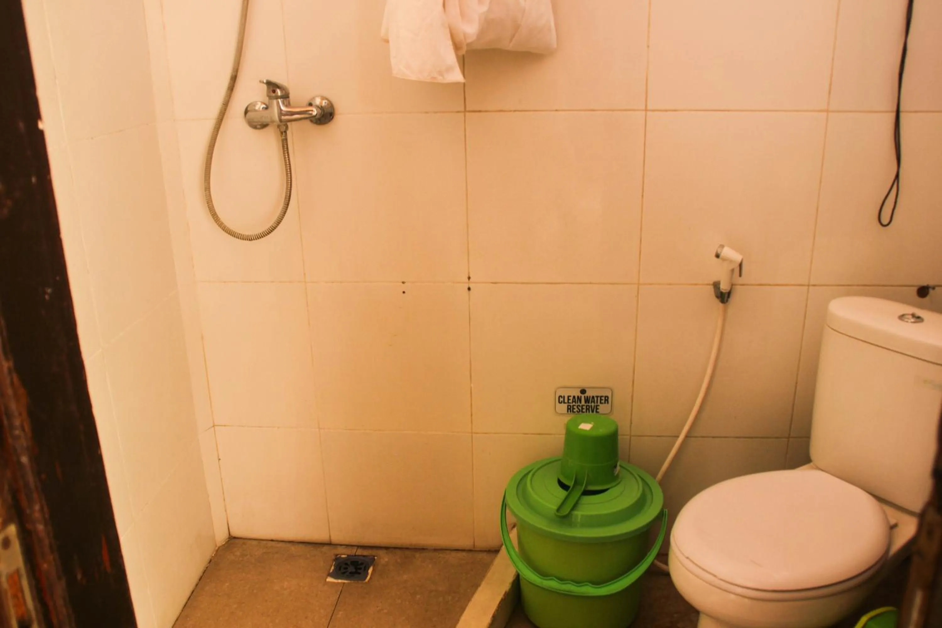 Bathroom in Seabreeze Hostel Bali