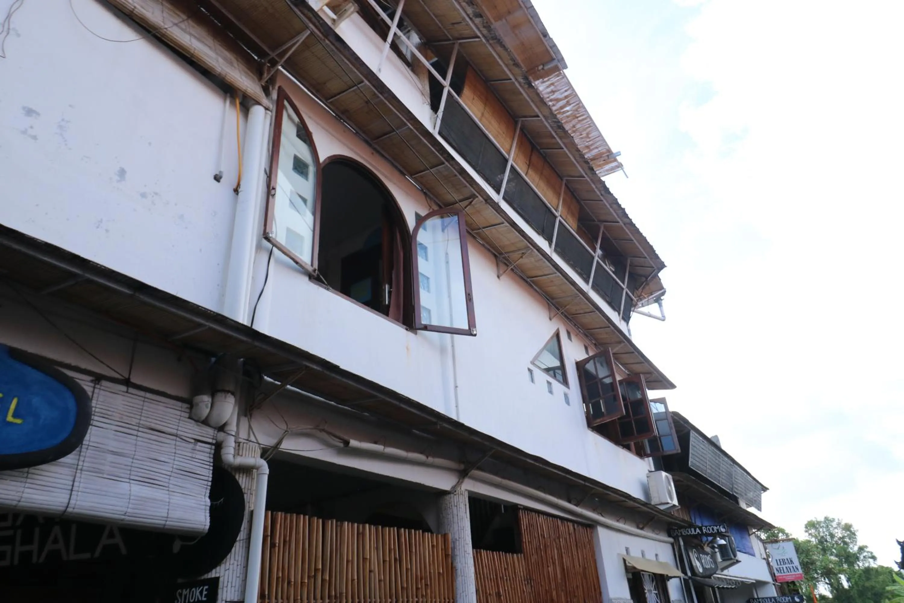 Property building in Seabreeze Hostel Bali