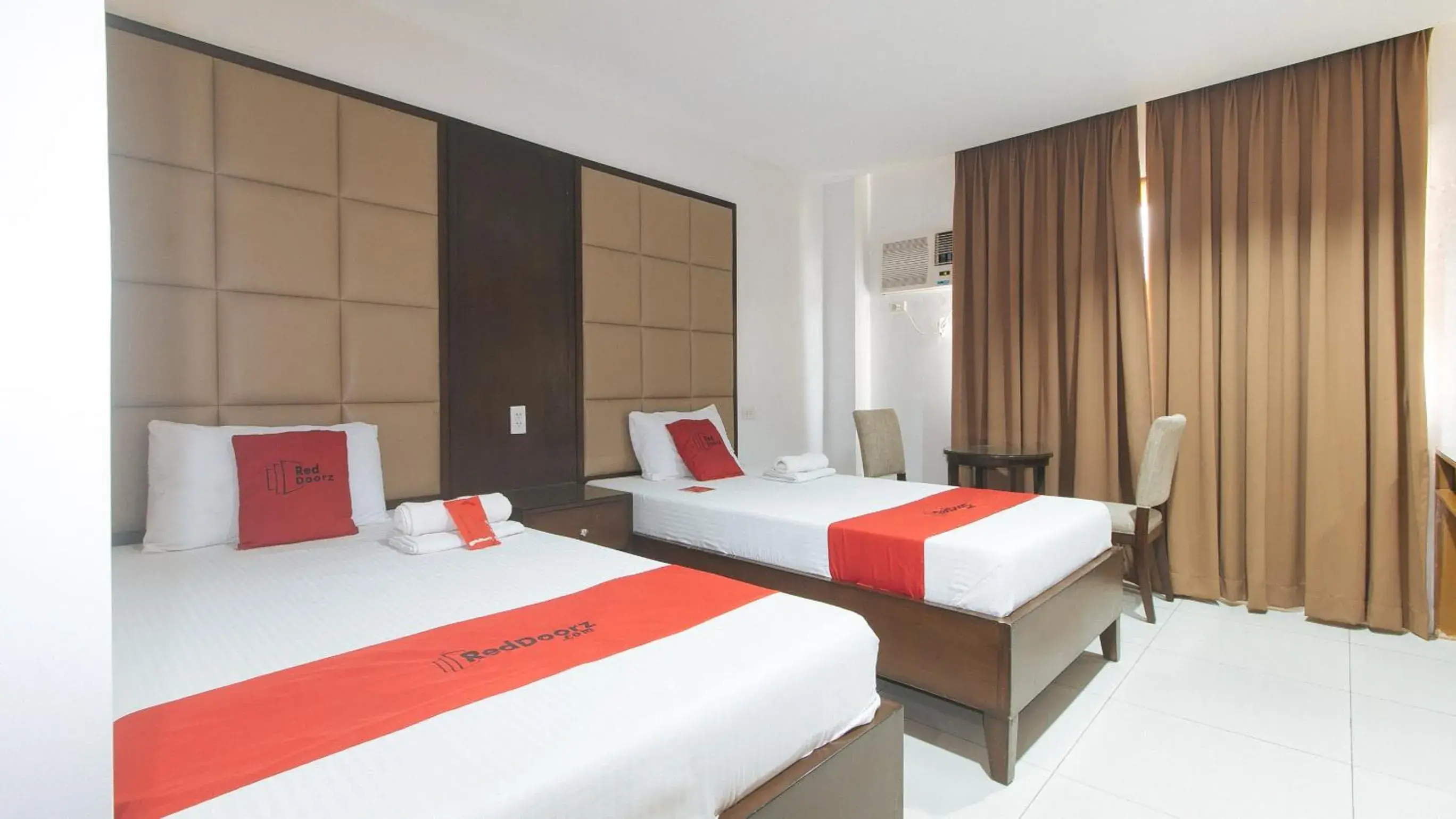 Bedroom, Bed in RedDoorz near Angeles University Foundation Bedroom, Bed in RedDoorz near Angeles University Foundation