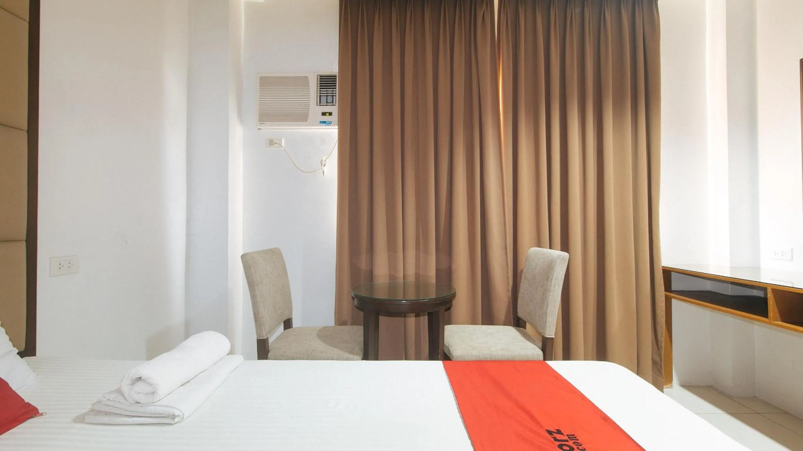 Bed in RedDoorz near Angeles University Foundation