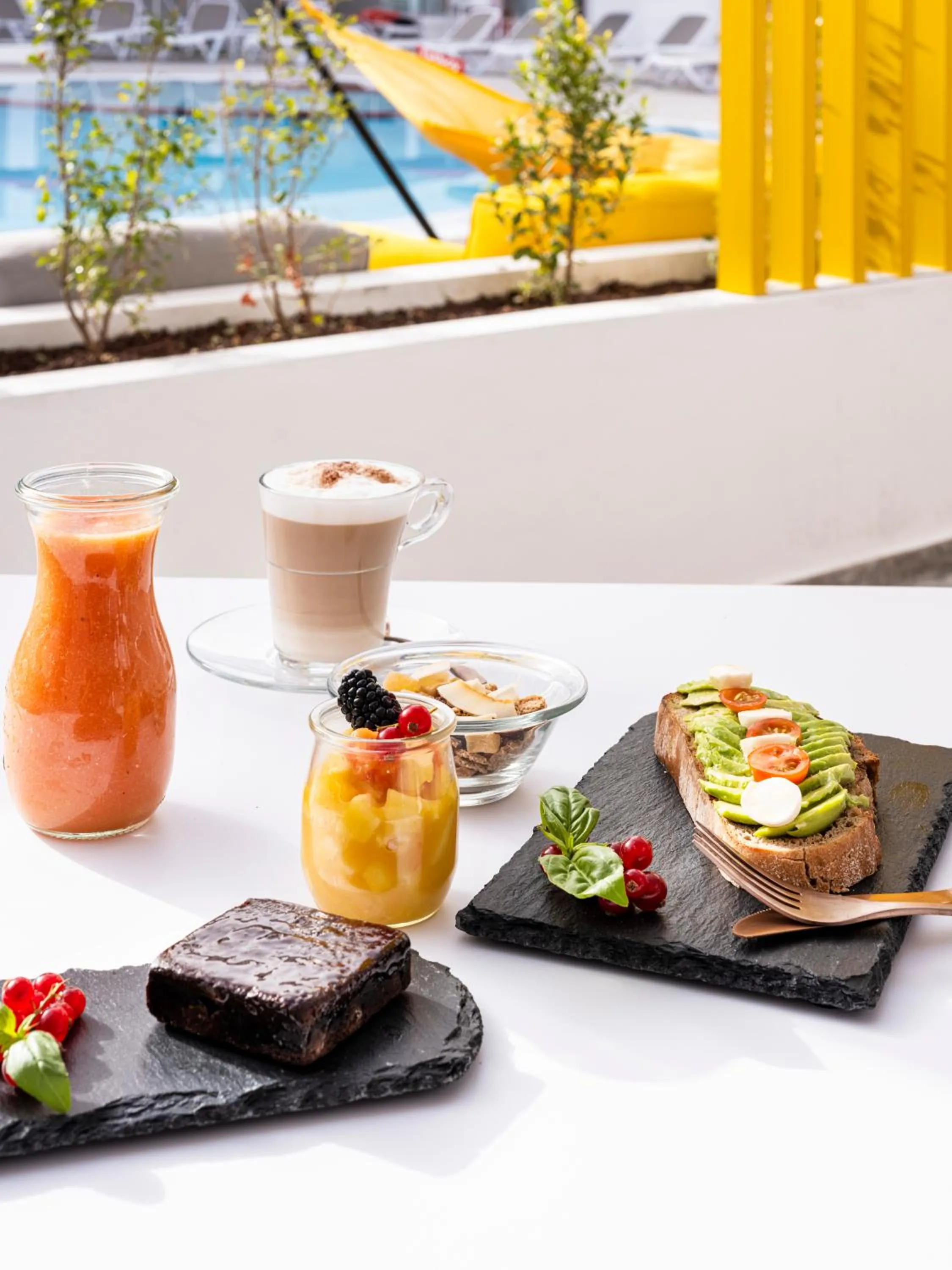 Food in Sholeo Lodges Los Gigantes