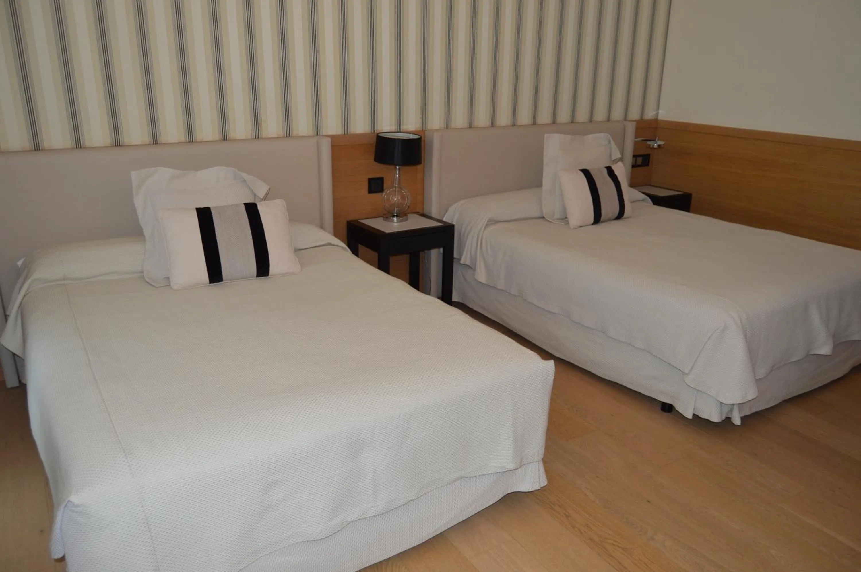 Photo of the whole room, Bed in Gran Hotel Sardinero