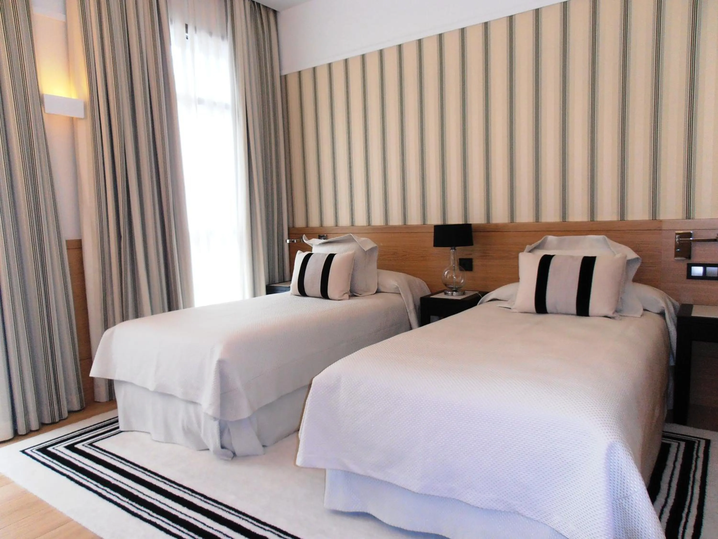 Photo of the whole room, Bed in Gran Hotel Sardinero