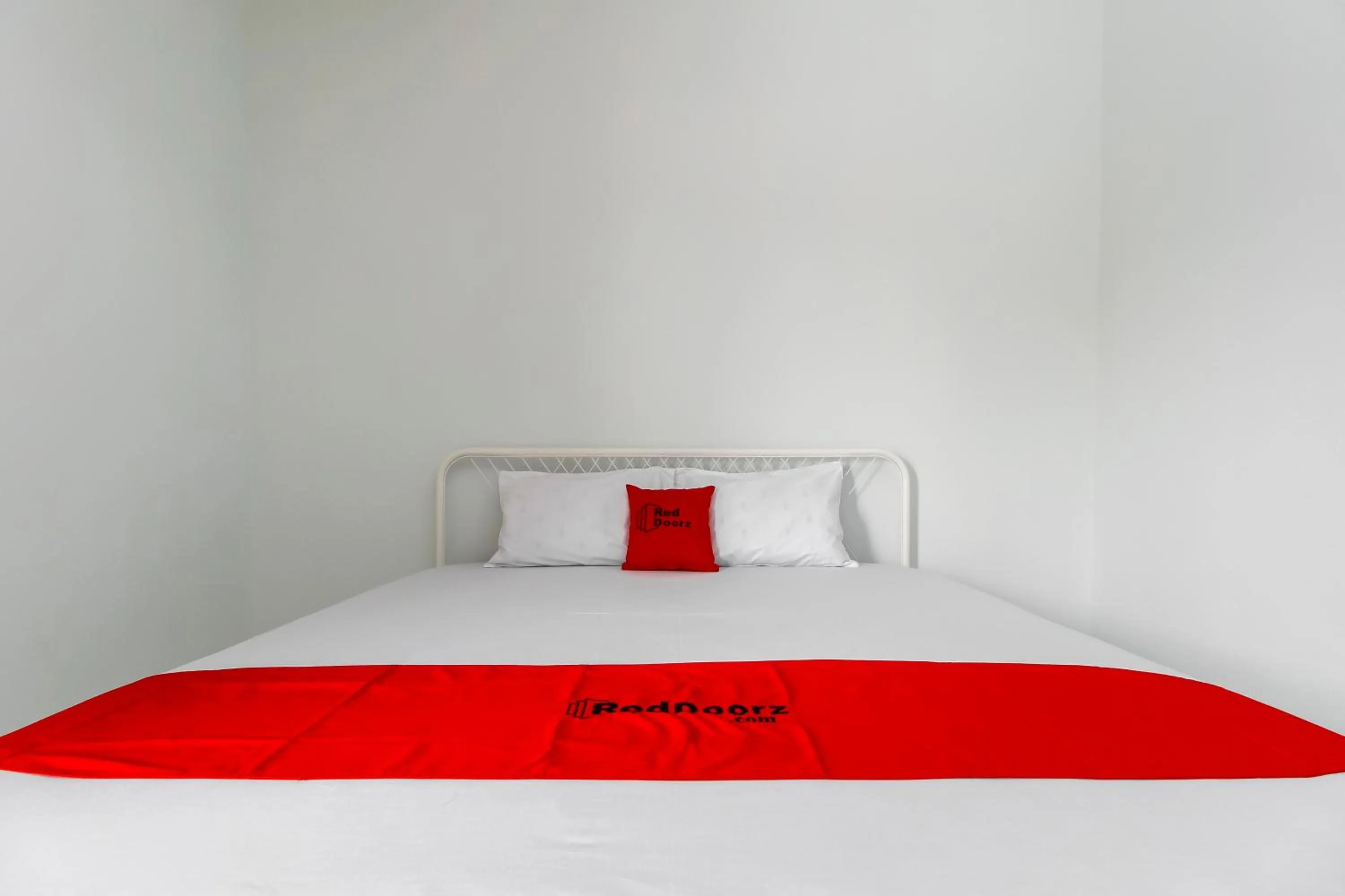 Bed in RedDoorz @ Jagakarsa 2