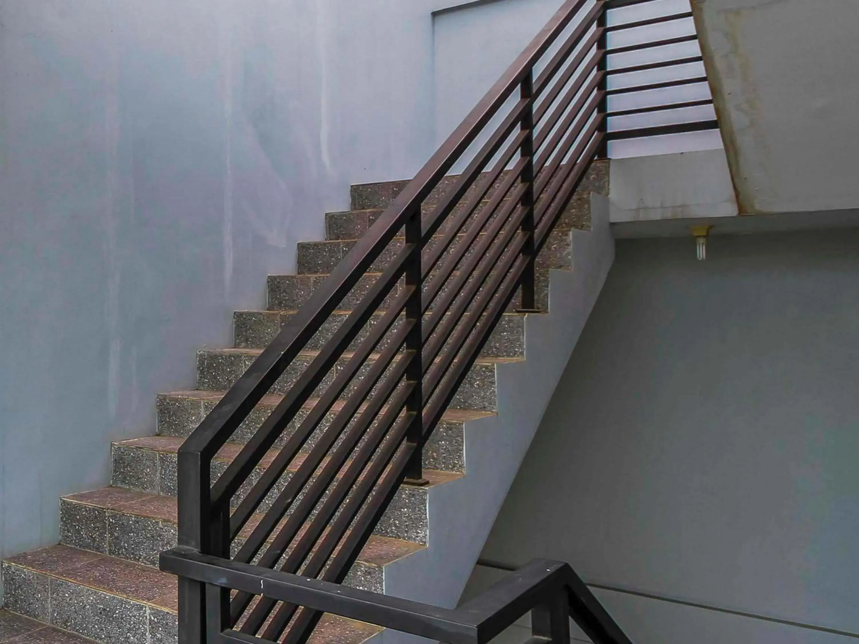 Property building in RedDoorz @ Jagakarsa 2 Property building in RedDoorz @ Jagakarsa 2