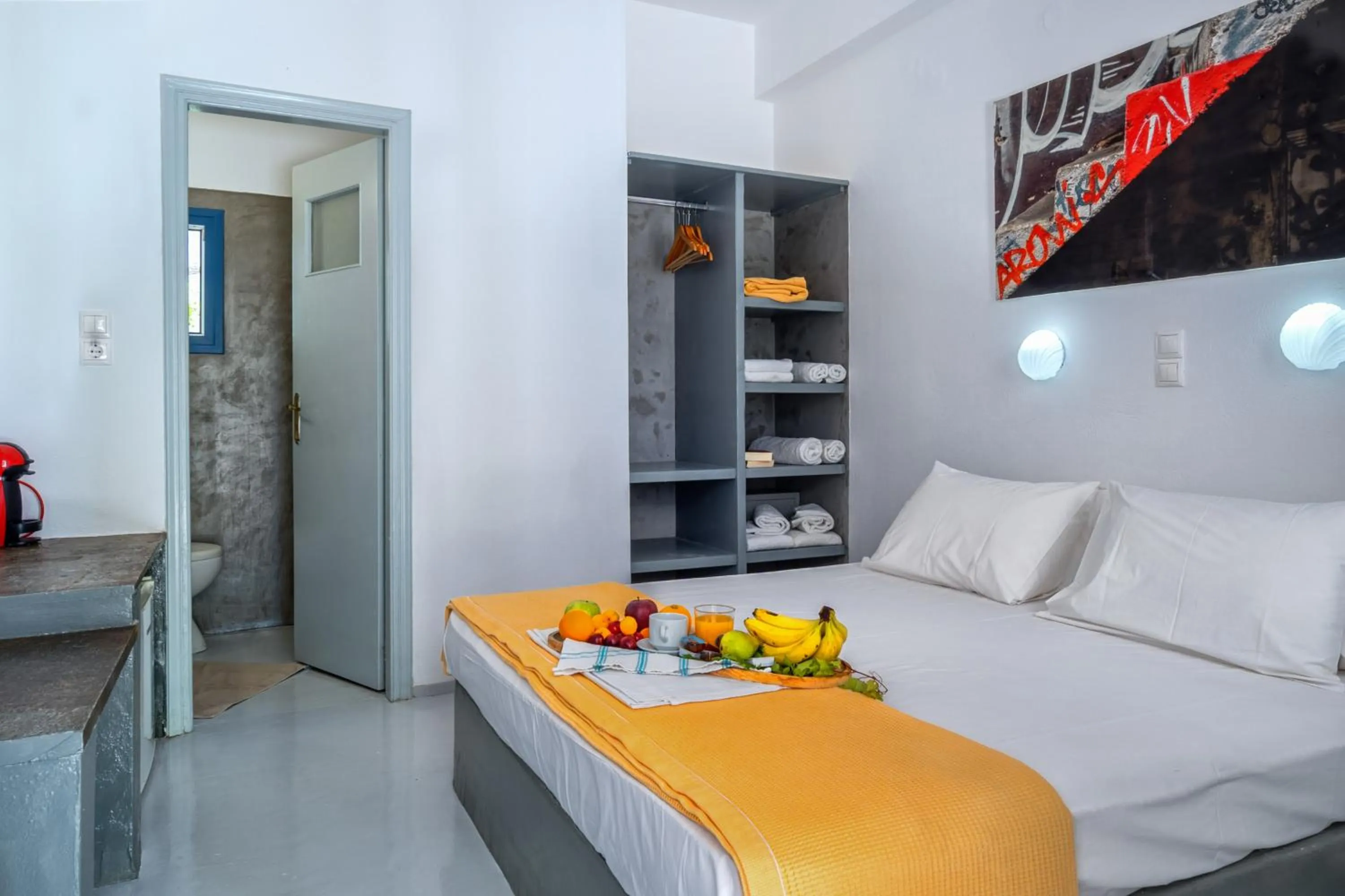 Bathroom, Bed in Coralli Seaside Resort