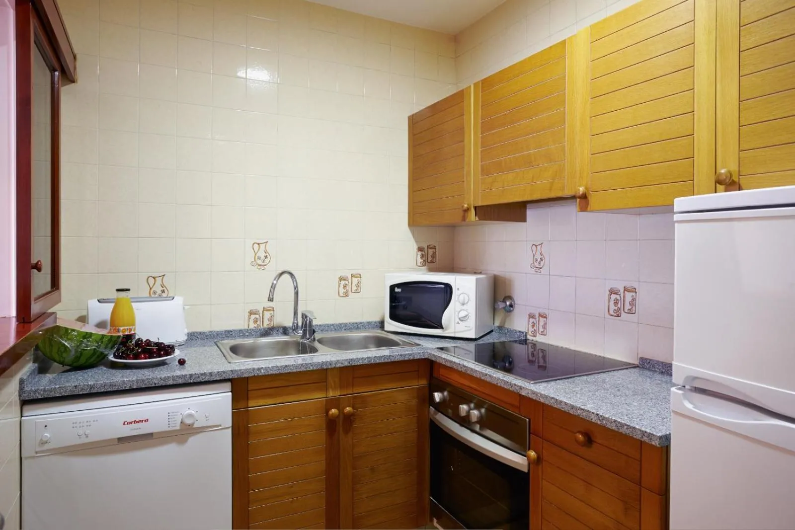 One-Bedroom Apartment (4 Adults) in Apartaments Les Dunes