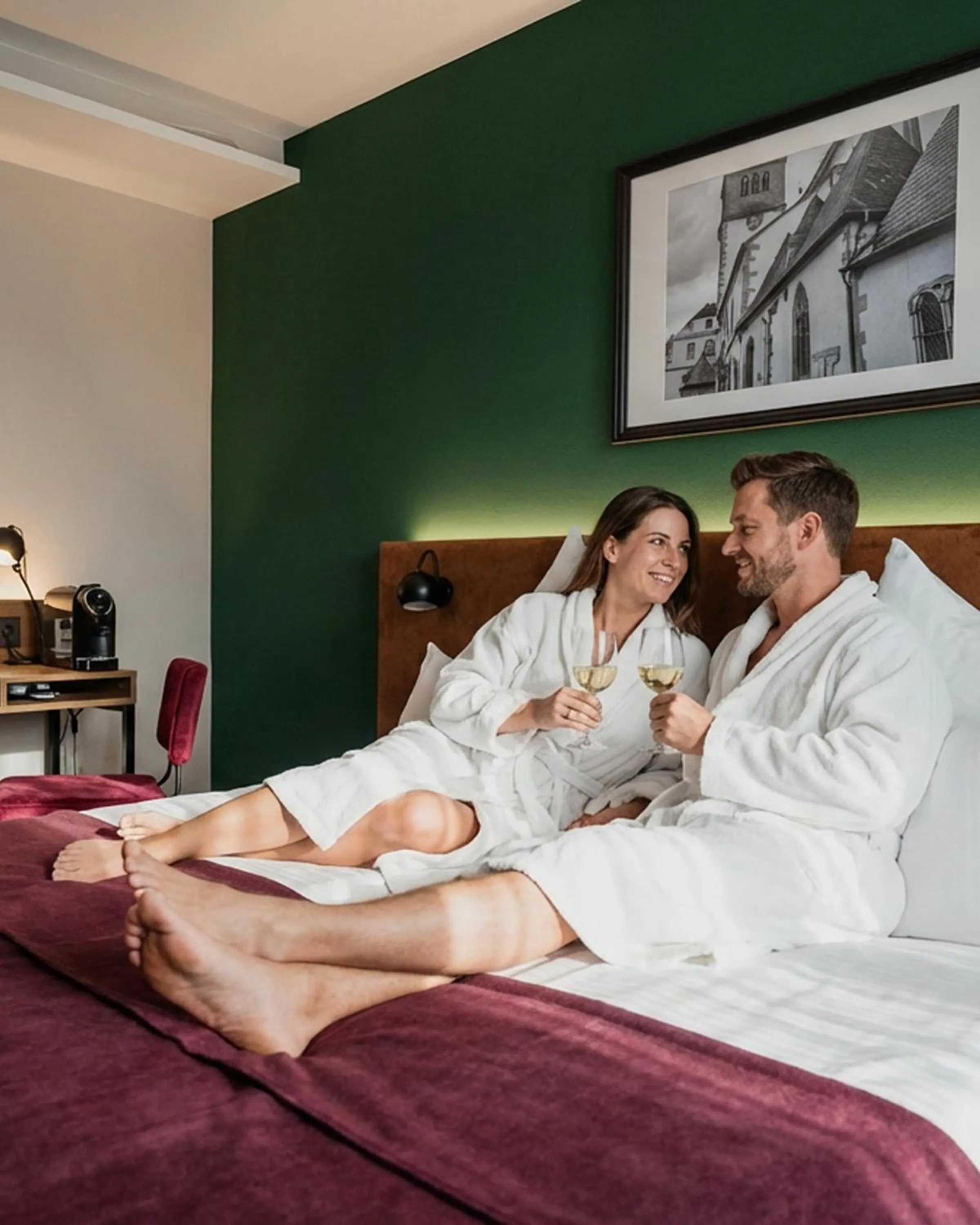 Bed in Das Mühlentor Hotel