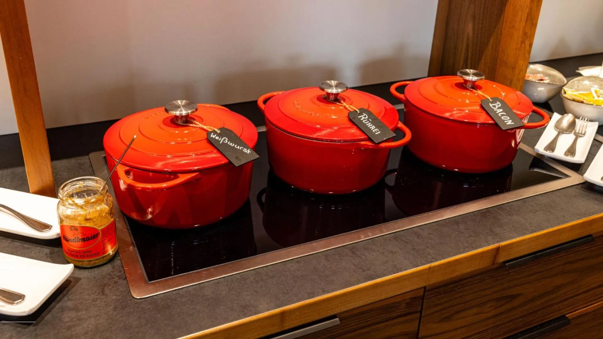 Buffet breakfast in Das Mühlentor Hotel