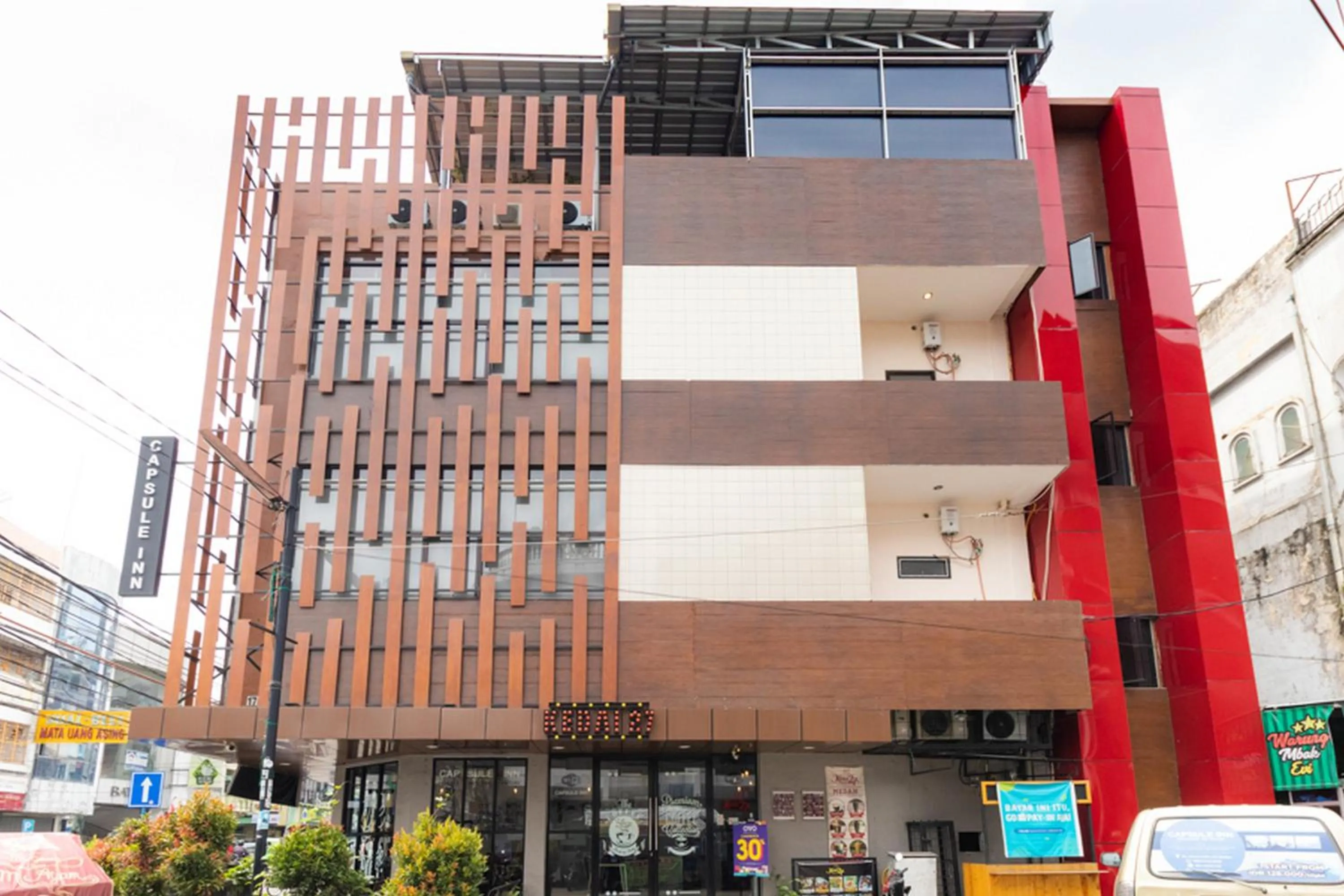 RedDoorz Hostel @ Capsule Inn Medan