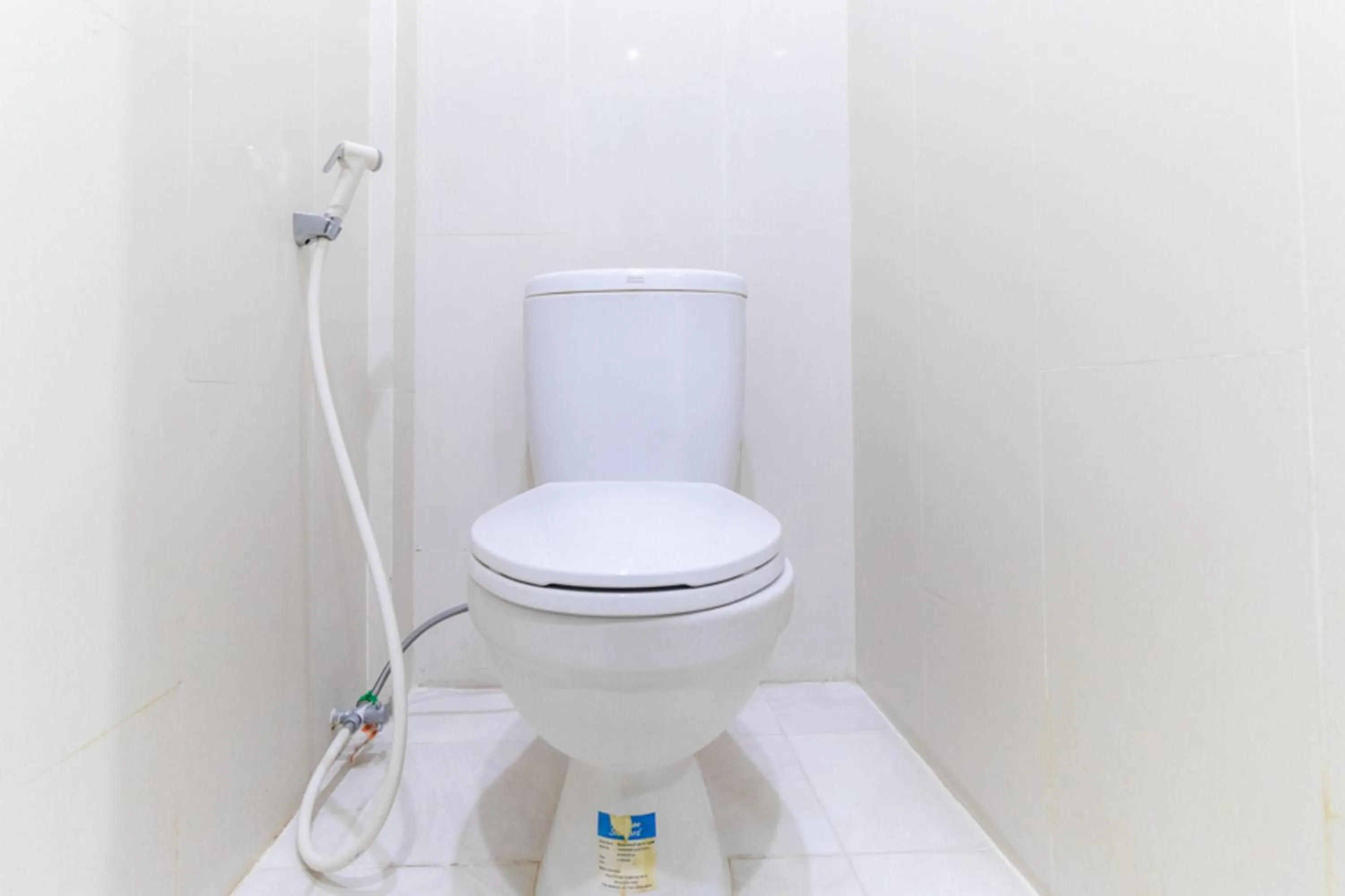 Bathroom in RedDoorz Hostel @ Capsule Inn Medan