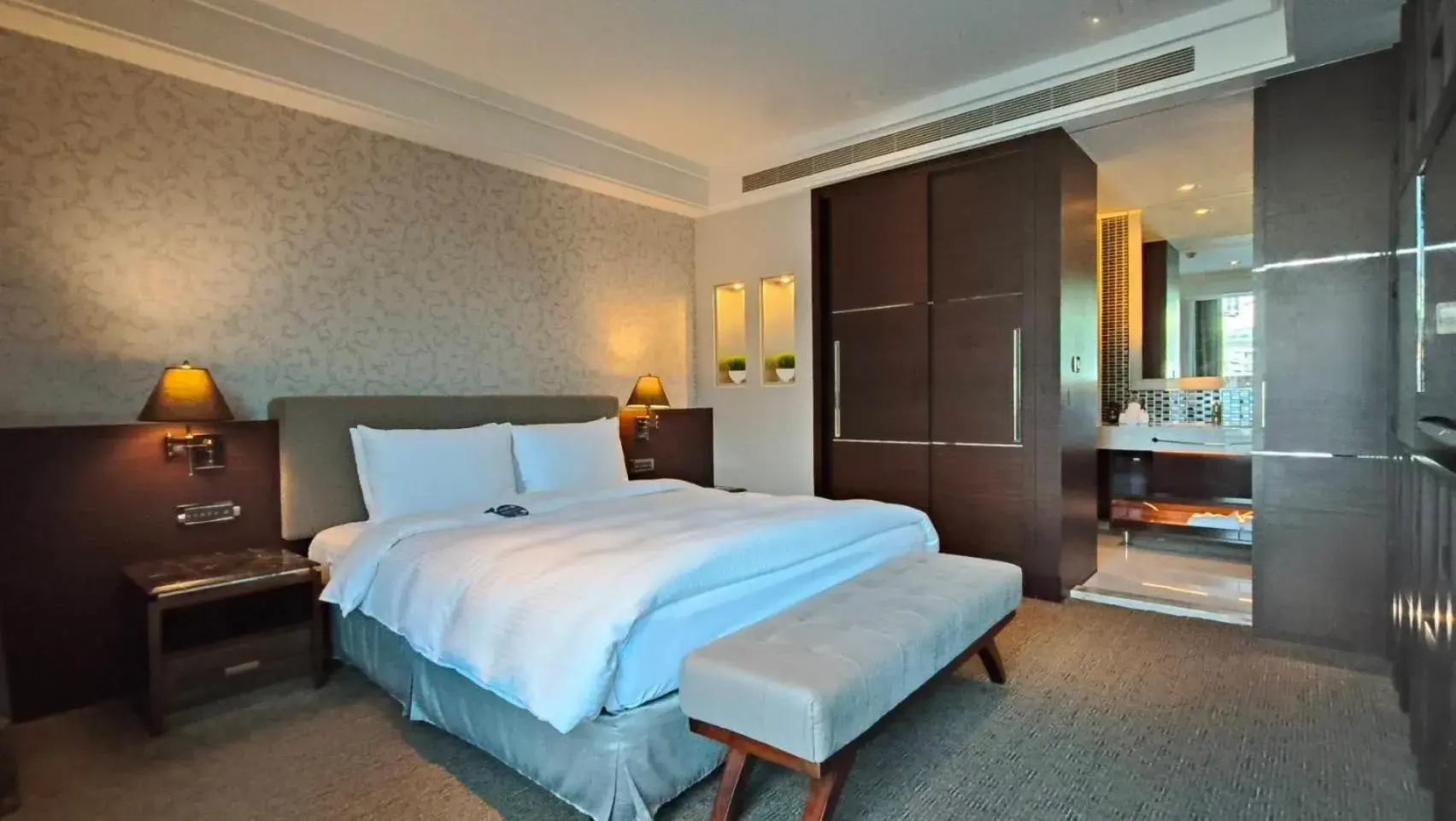 Bedroom, Bed in S Aura Hotel Bedroom, Bed in S Aura Hotel