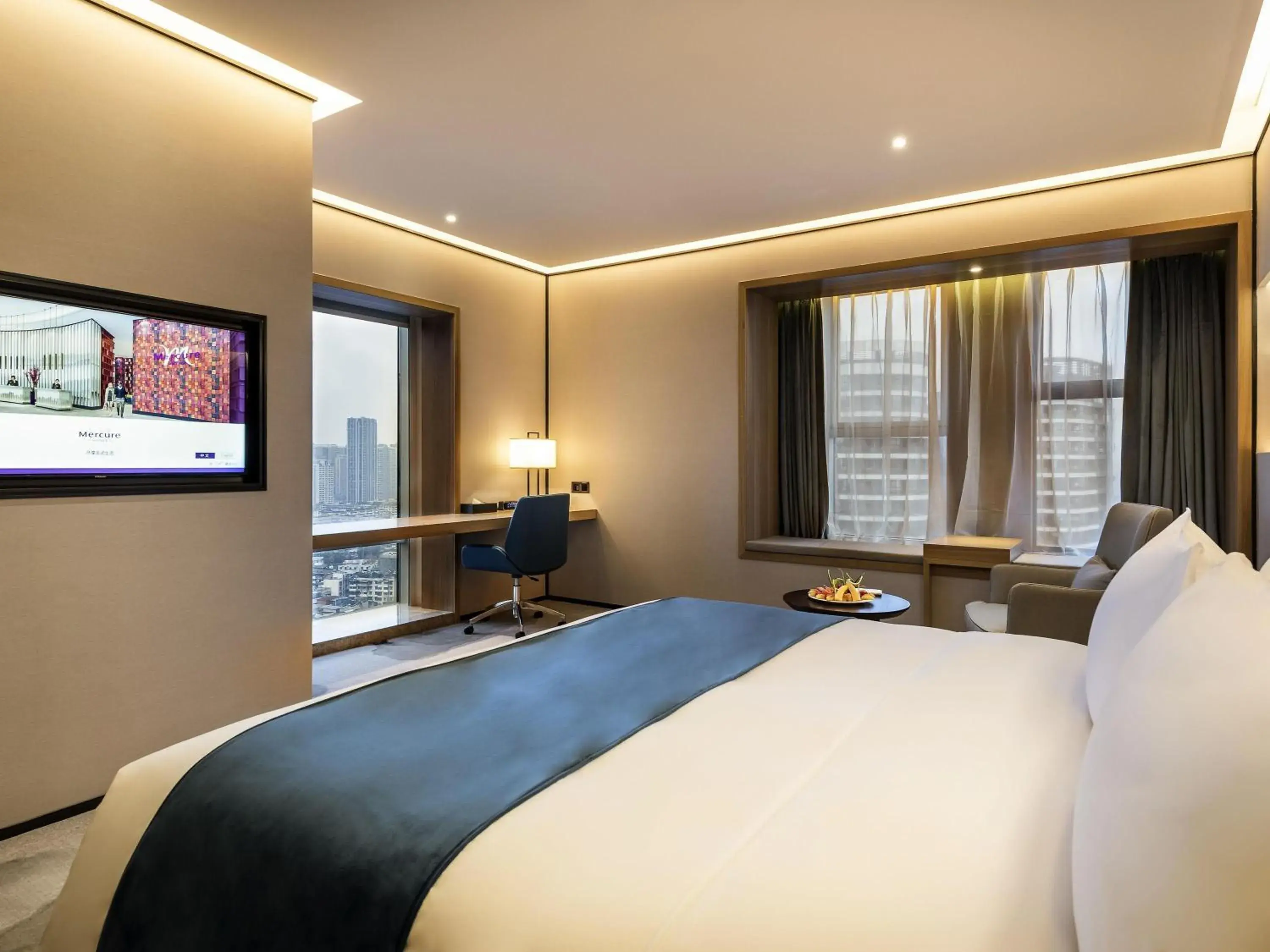 Bedroom, Bed in Mercure Chengdu Huapaifang Bedroom, Bed in Mercure Chengdu Huapaifang