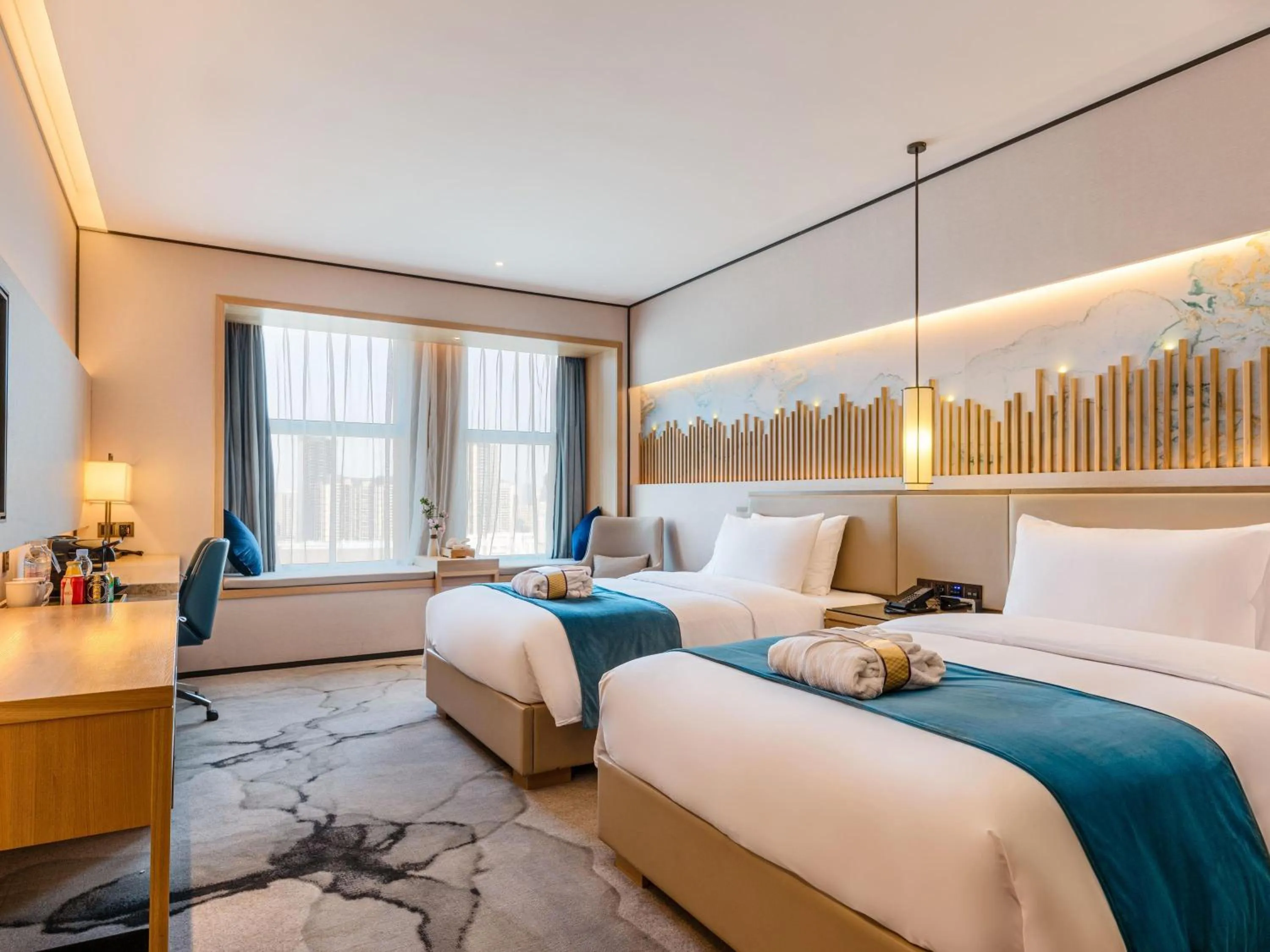 Bedroom, Bed in Mercure Chengdu Huapaifang