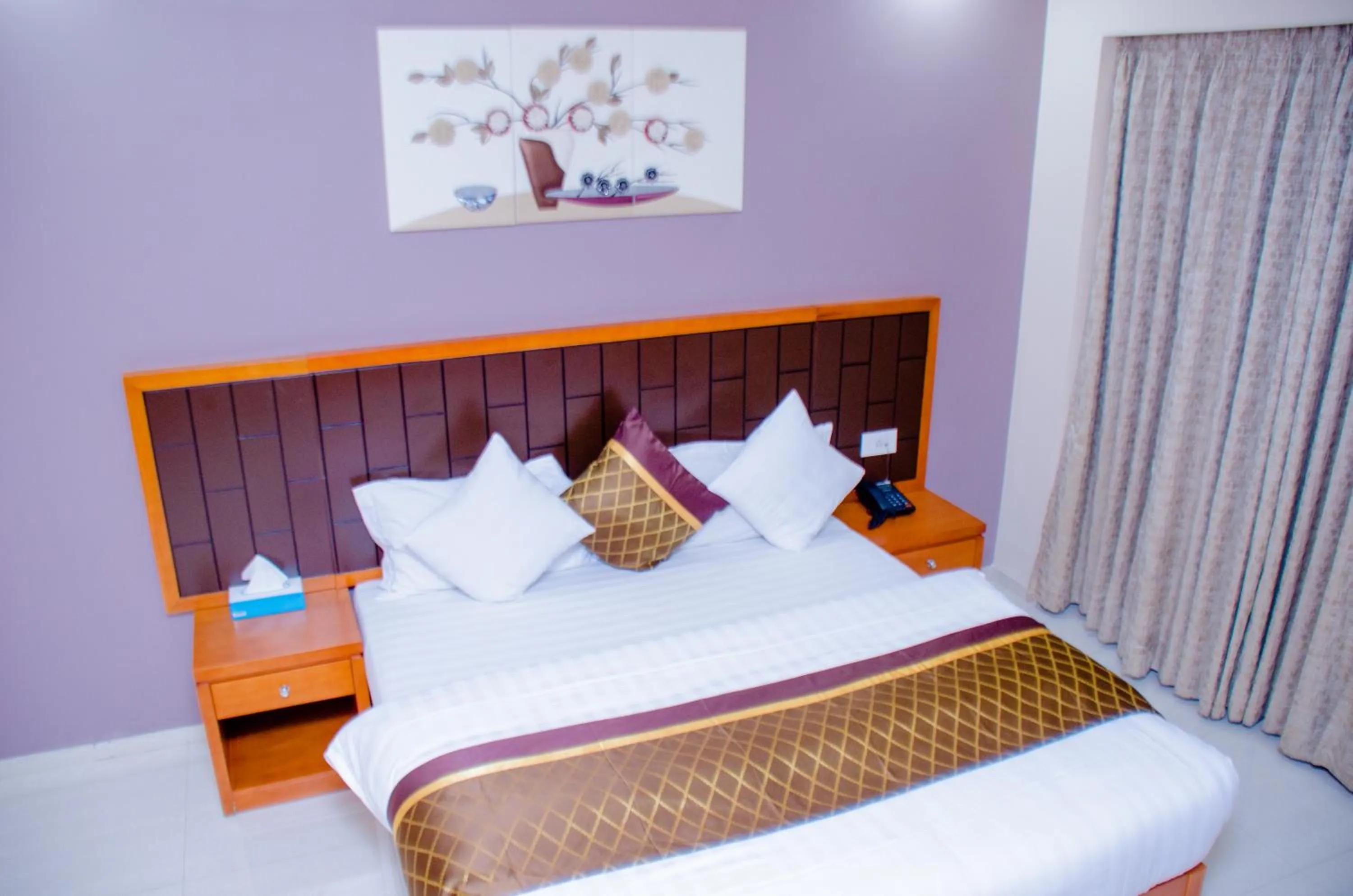 Bedroom, Bed in HOTEL PLATINUM