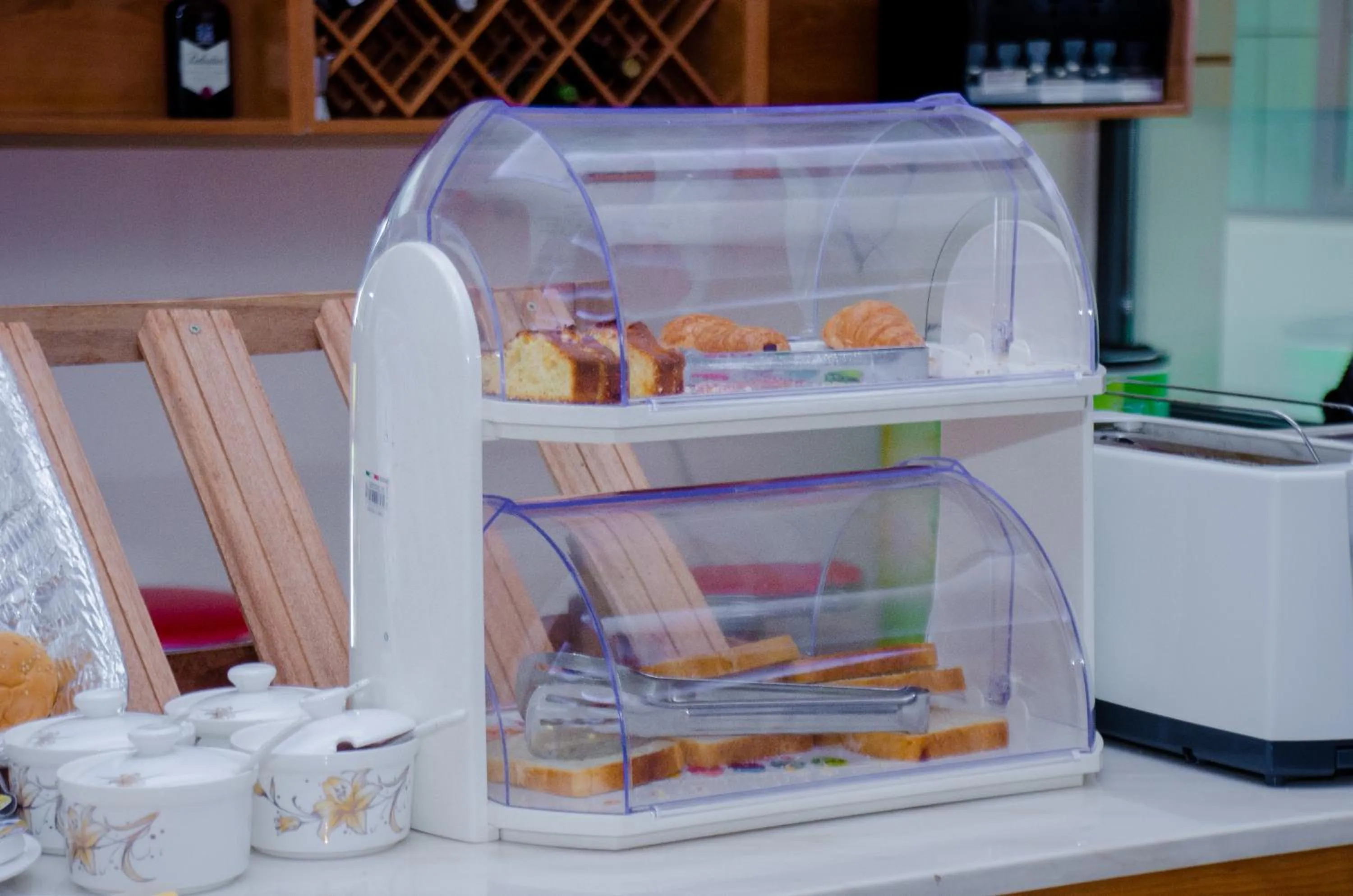 Breakfast in HOTEL PLATINUM