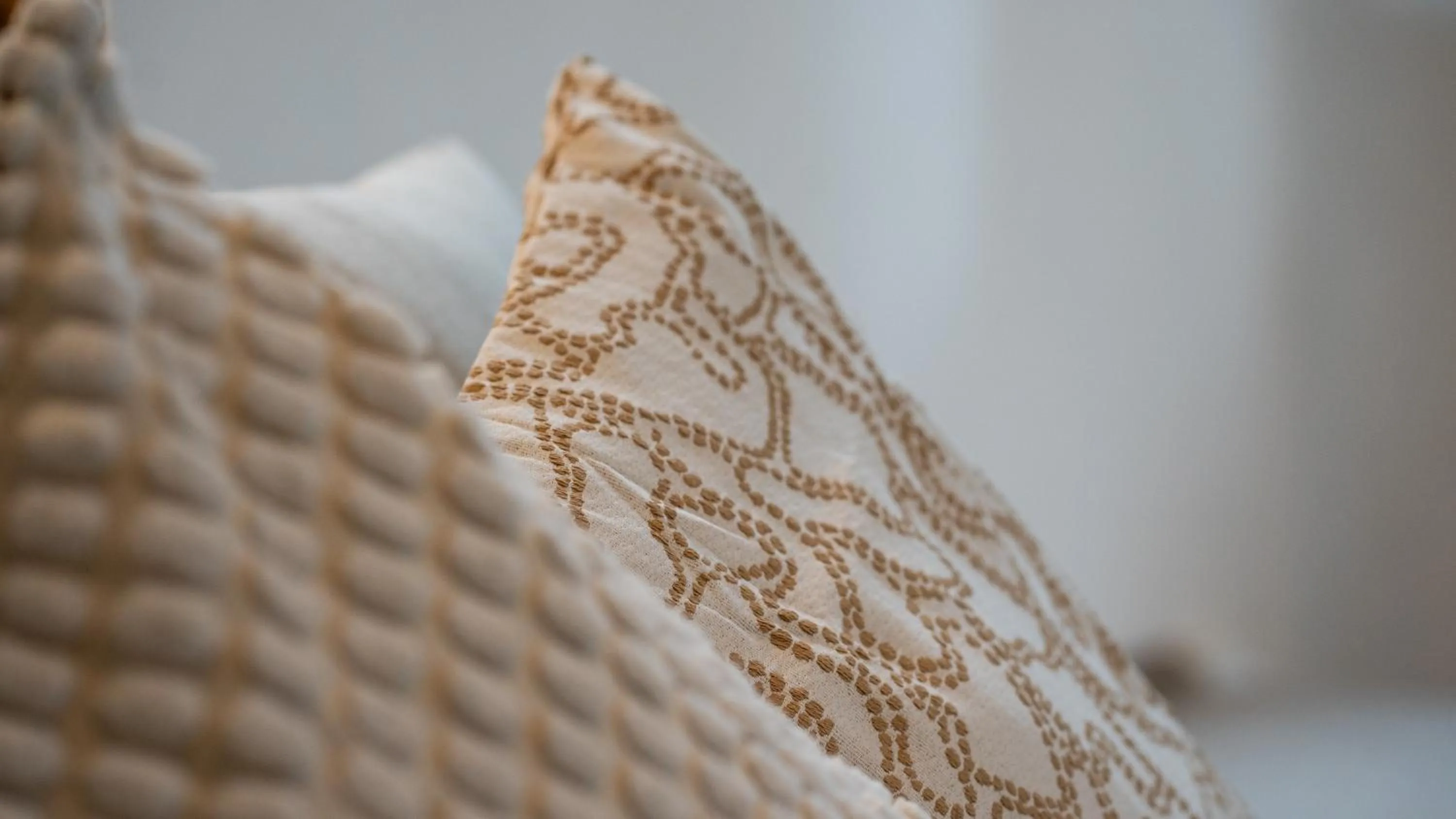 Living room, Bed in Hotel & Restaurant Rössli