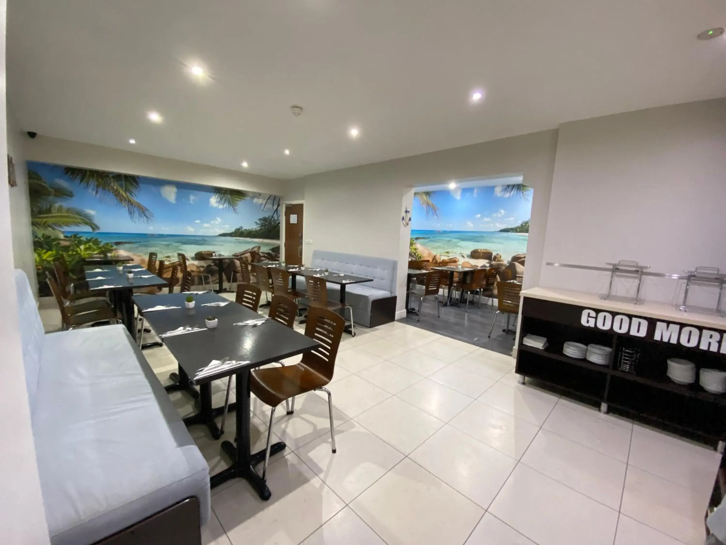 Restaurant/places to eat in Trebovir Hotel Restaurant/places to eat in Trebovir Hotel