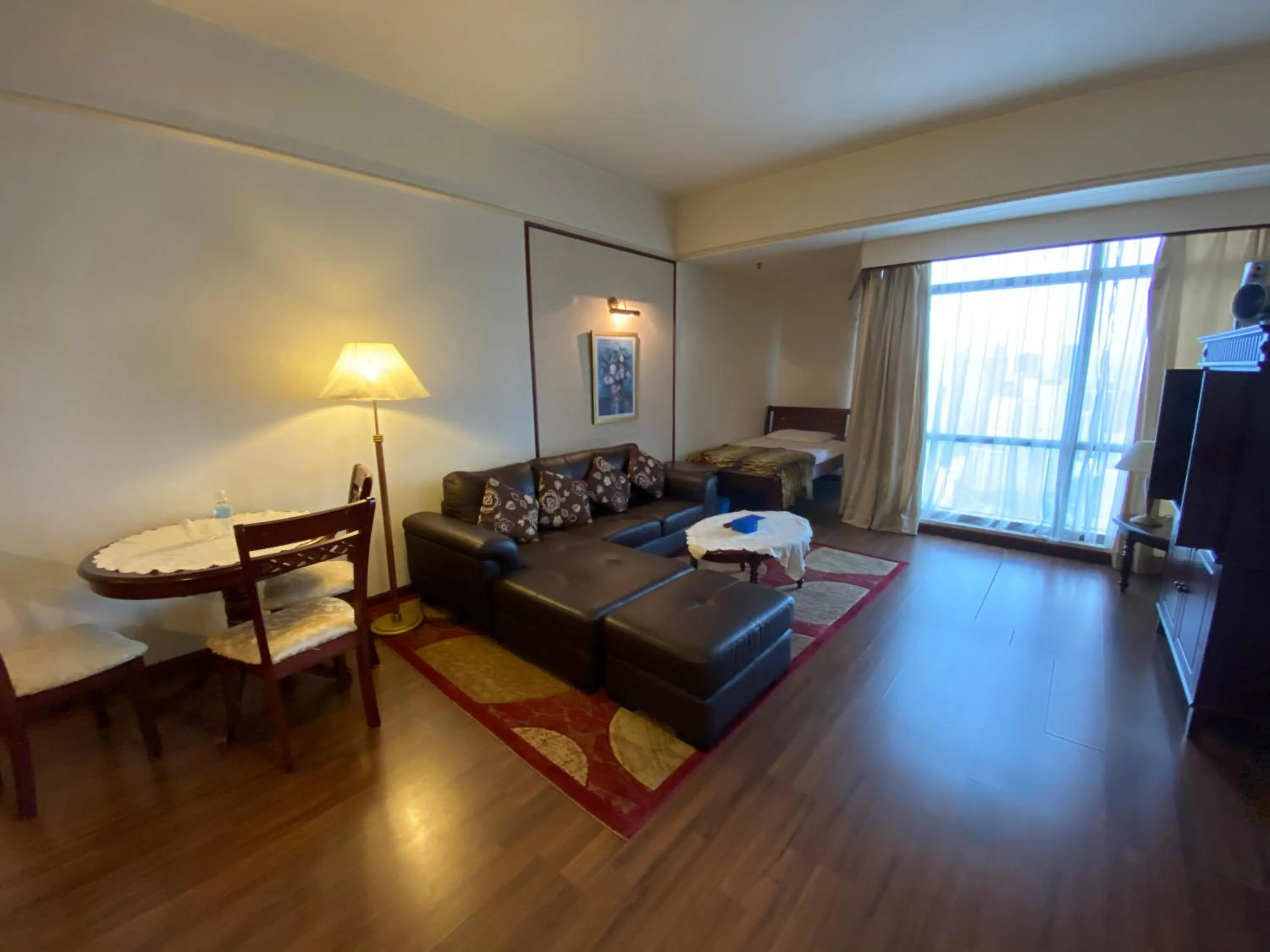 Dining area, Bed in Times Square Kuala Lumpur JN