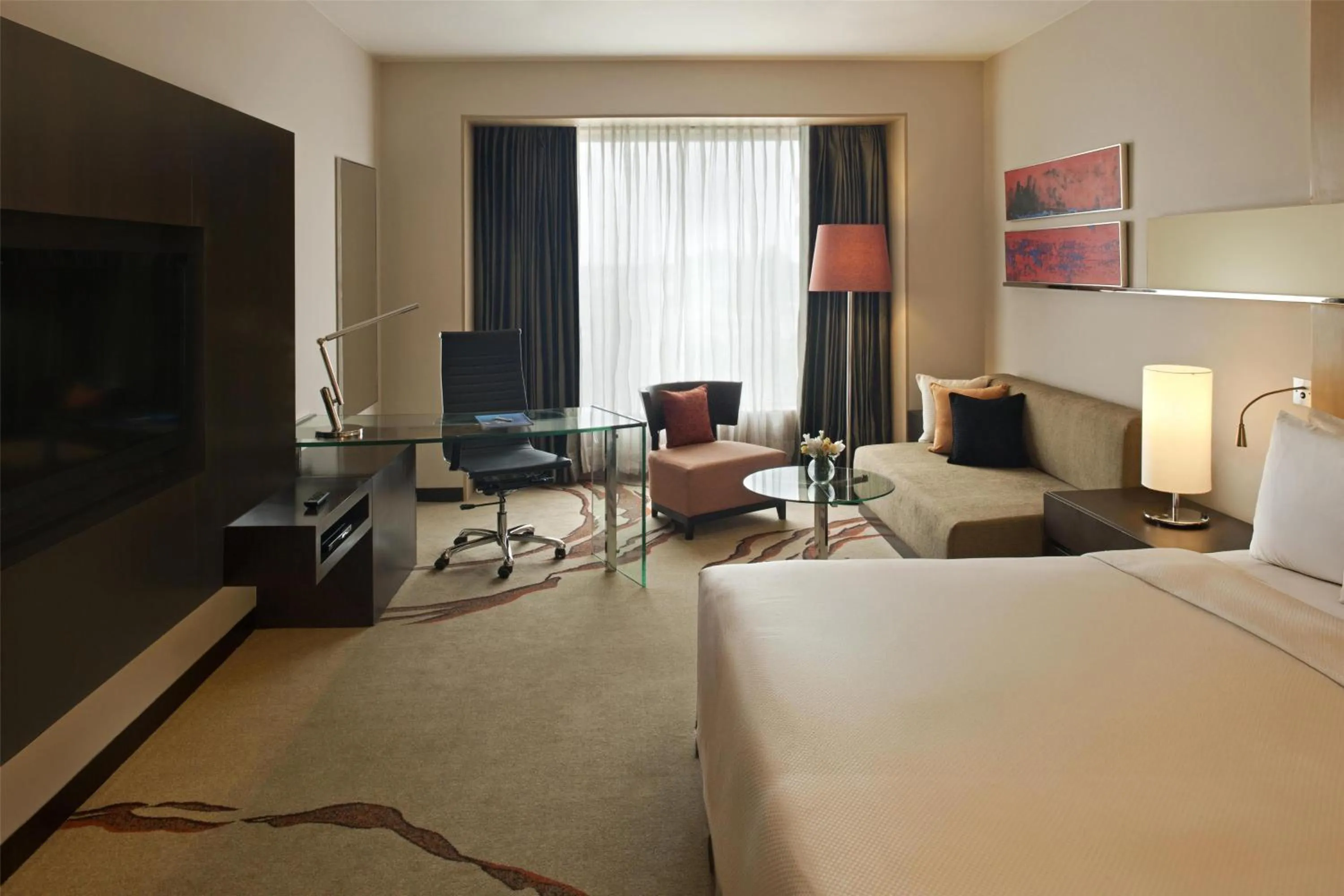 Bedroom, Bed in Radisson Blu Hotel Amritsar