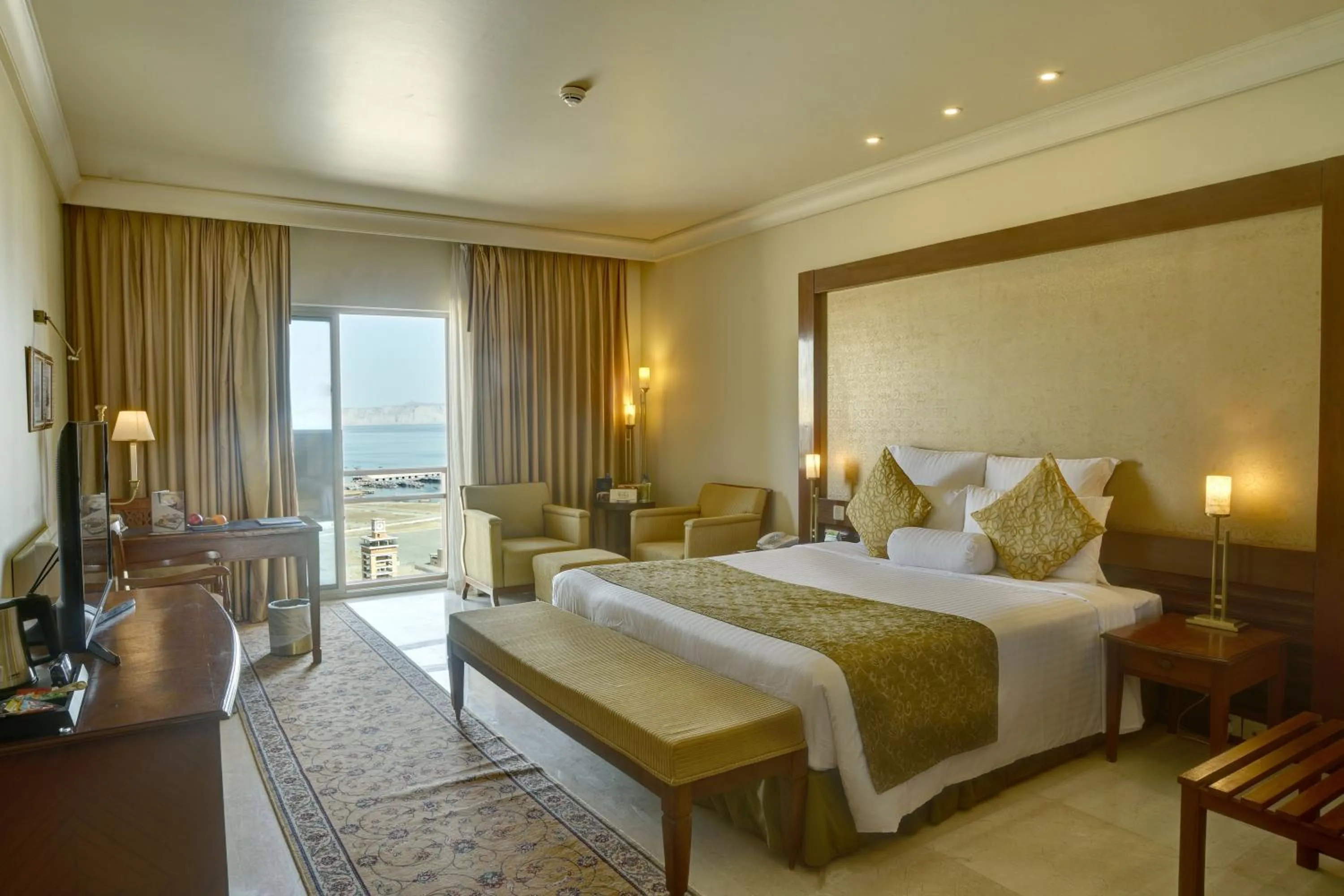 Zaver Pearl Continental, Gwadar
