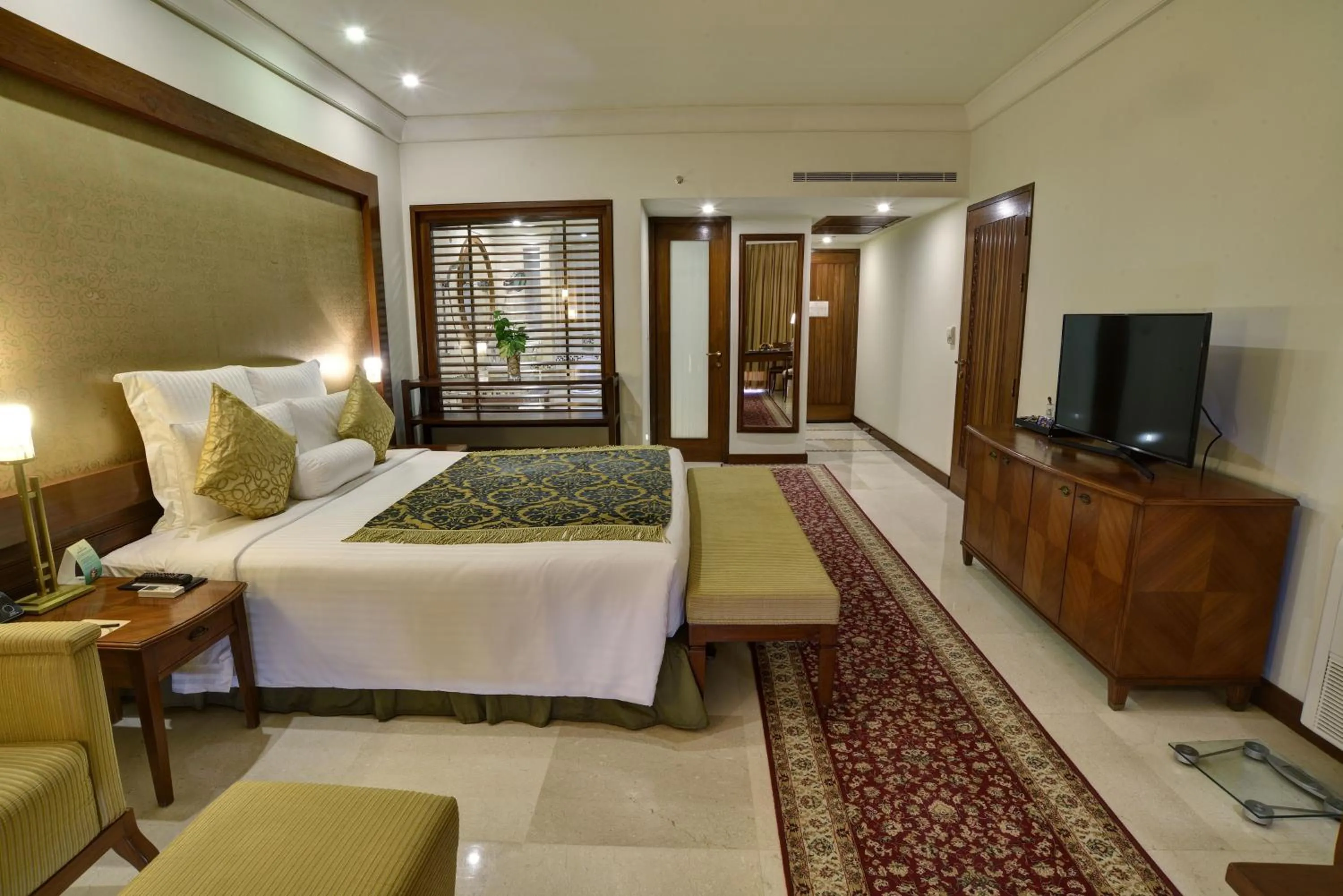 Zaver Pearl Continental, Gwadar