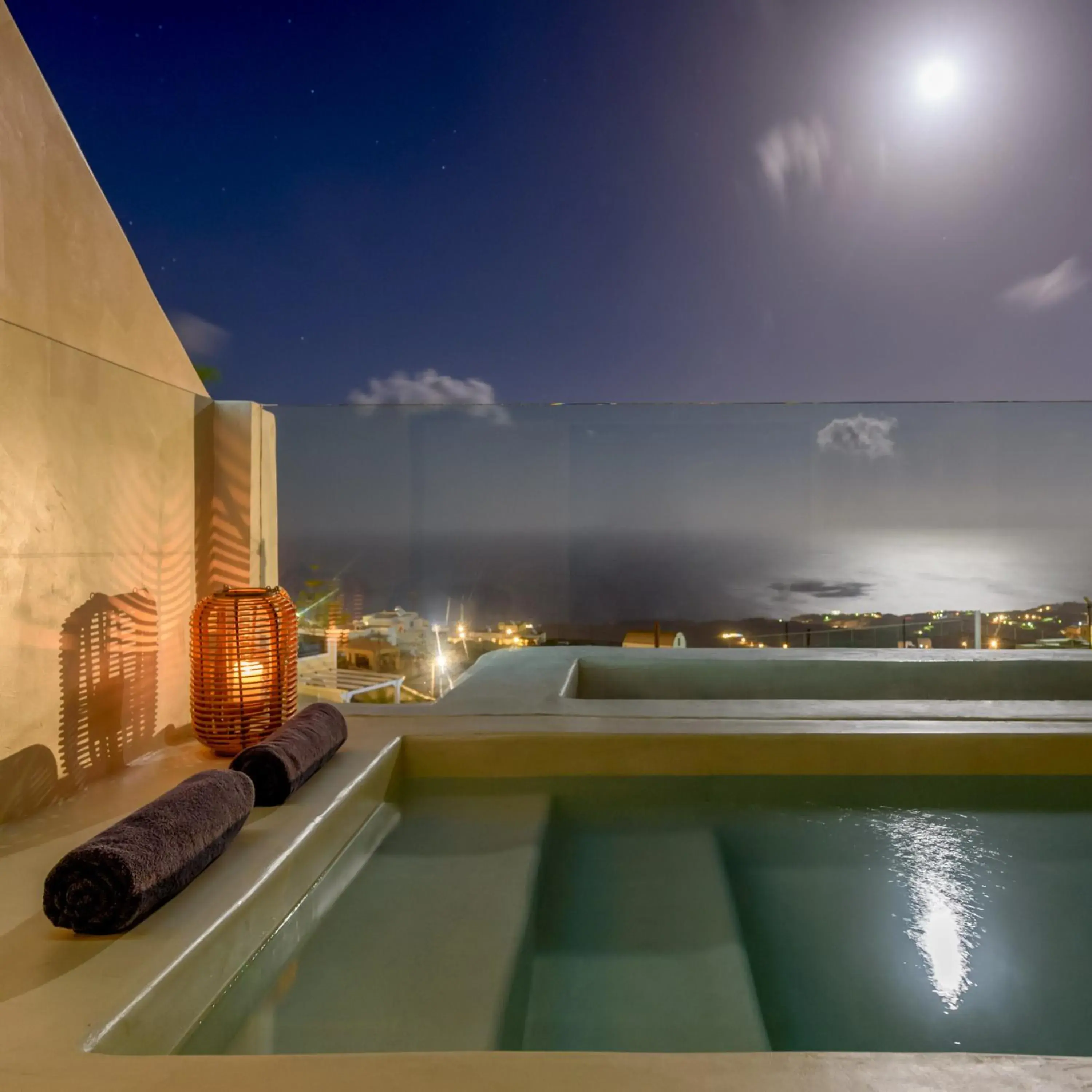 Night in Divelia East Night in Divelia East