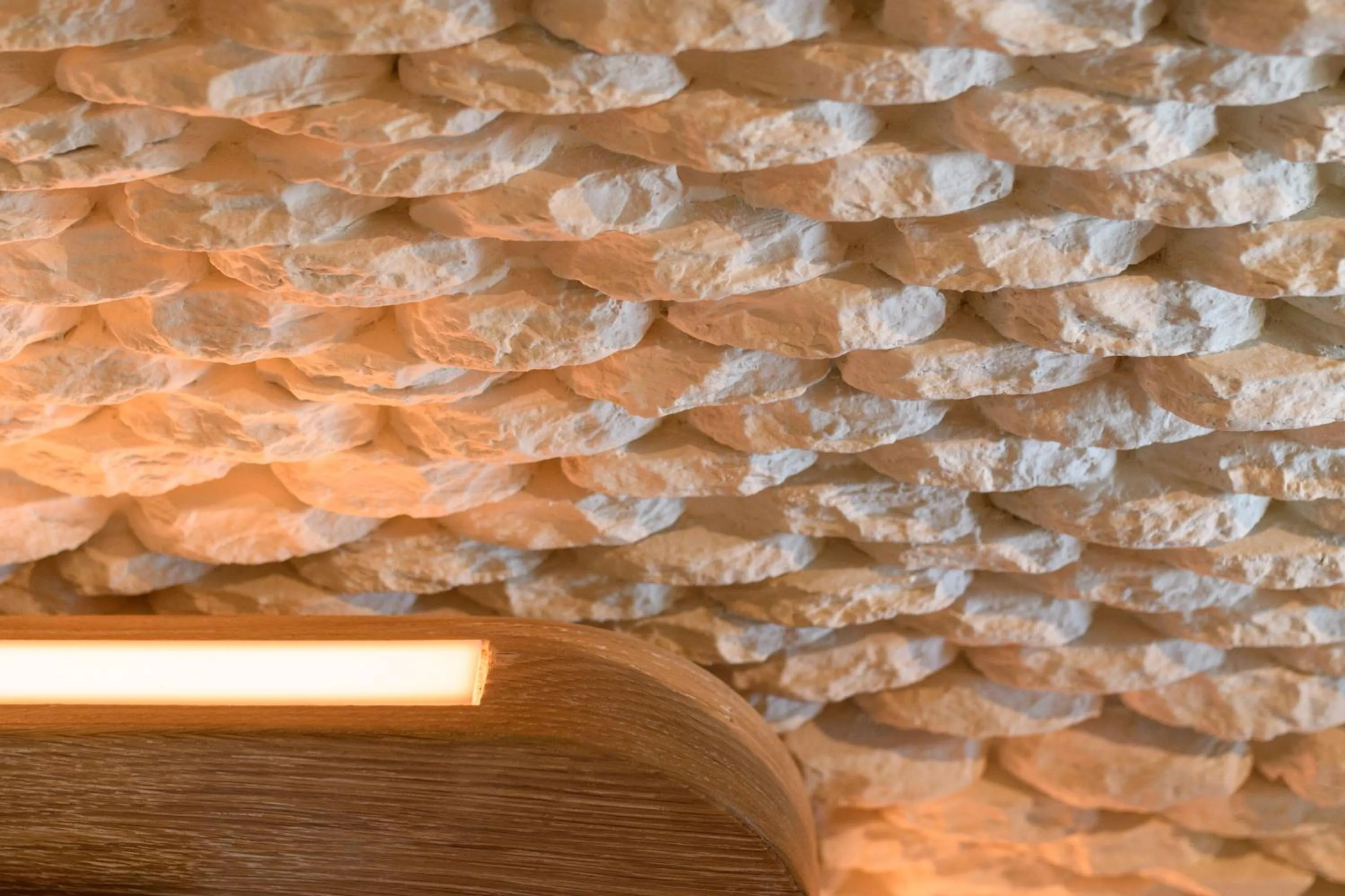 Decorative detail in Divelia East