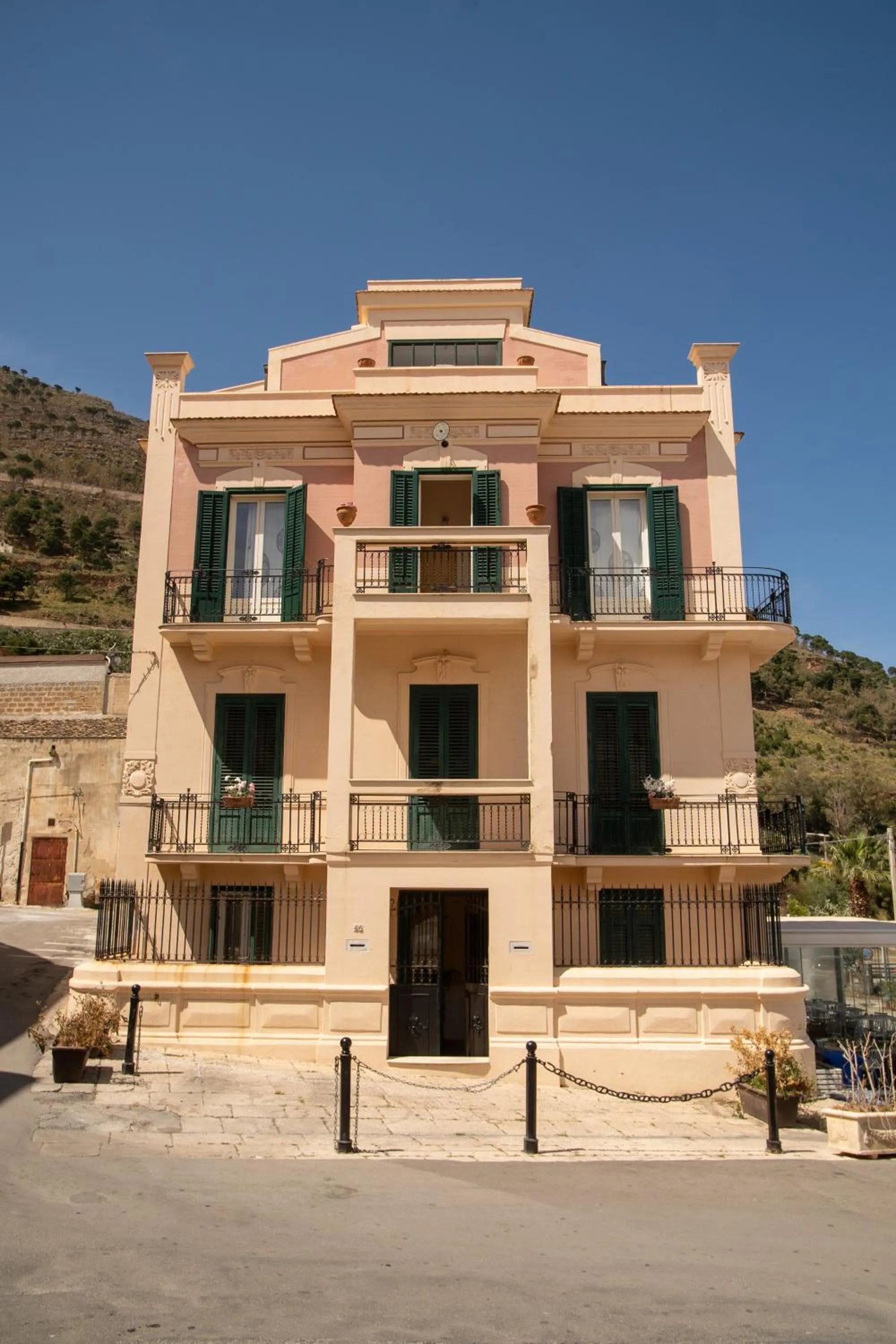Liberty house