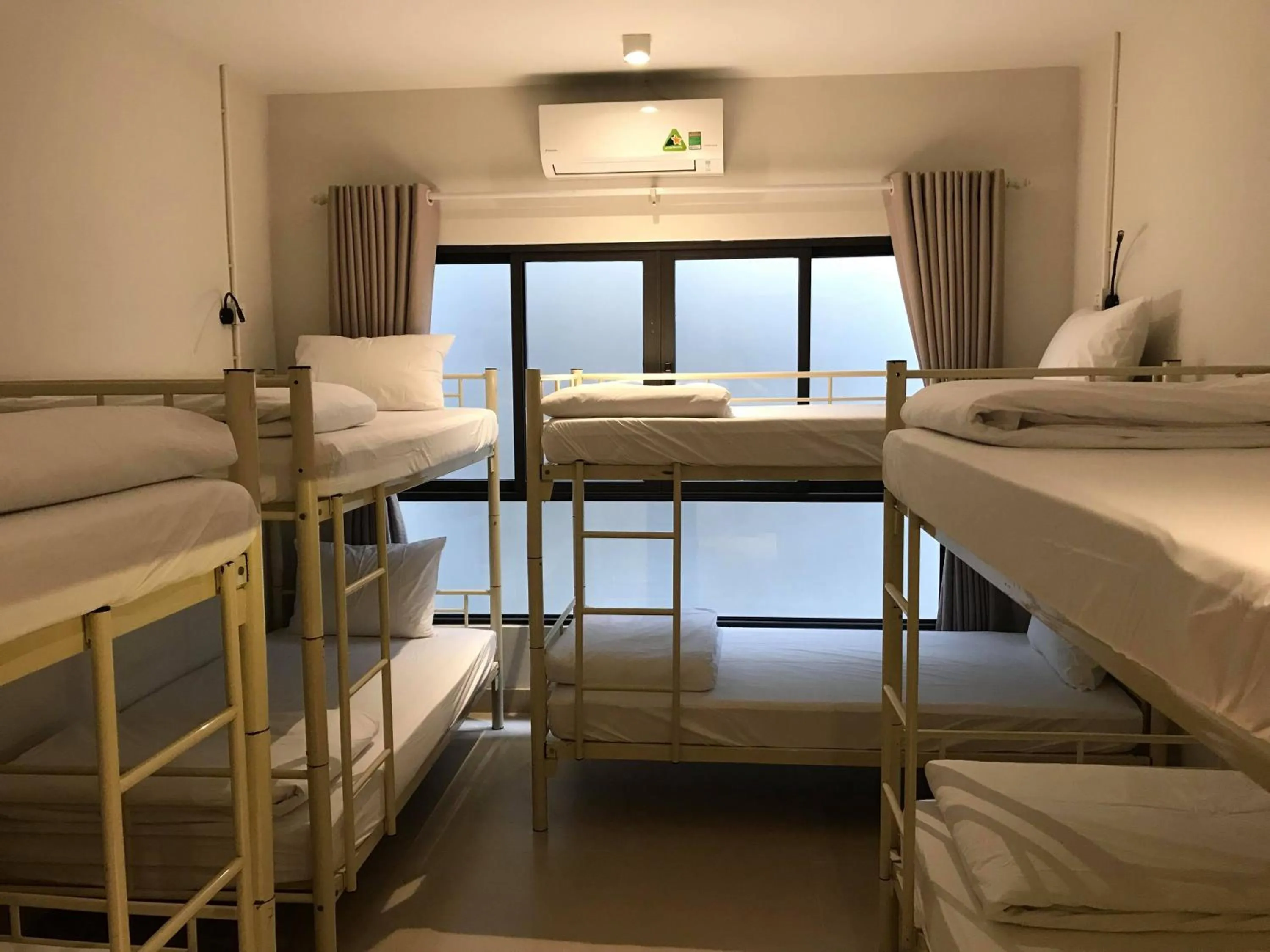 Bed in Backhome Hostel & Bar