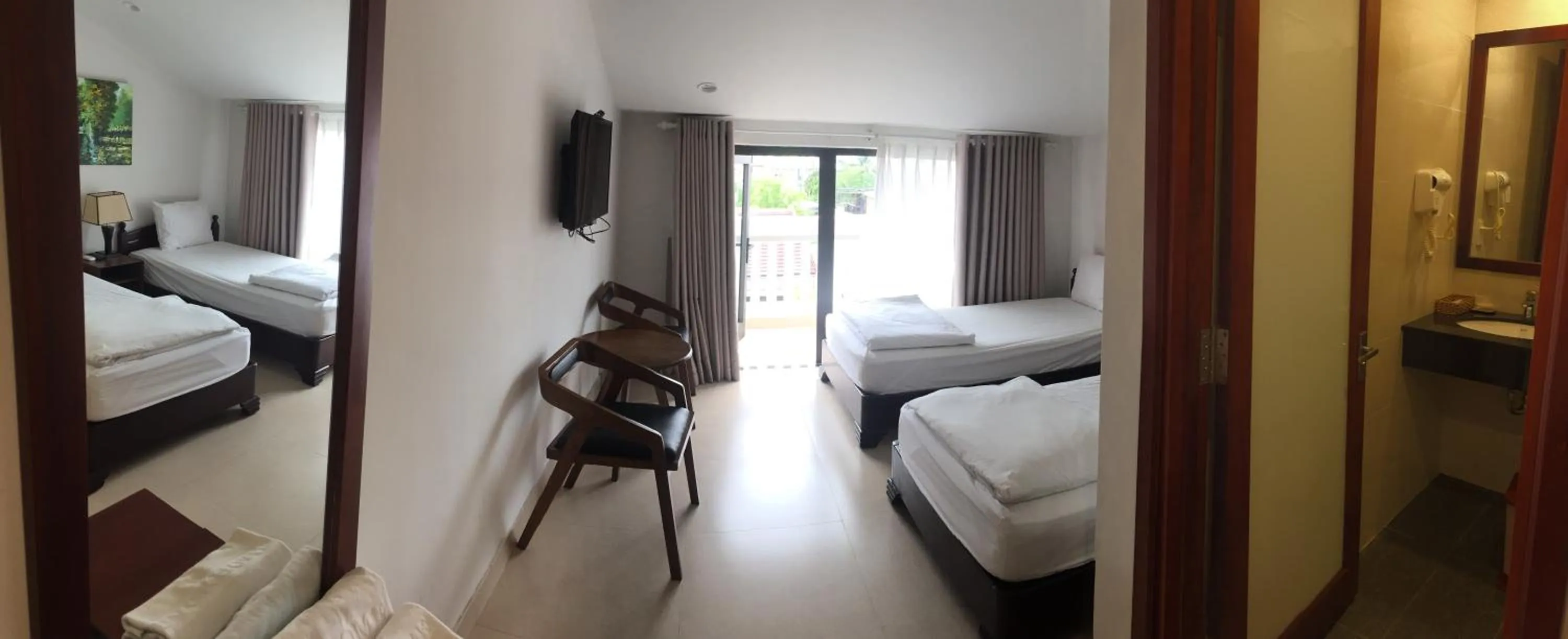 Bed in Backhome Hostel & Bar