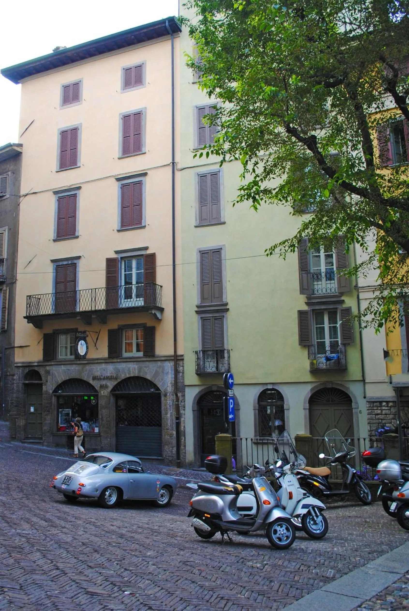 Neighbourhood in Bergamo Alta Guest House