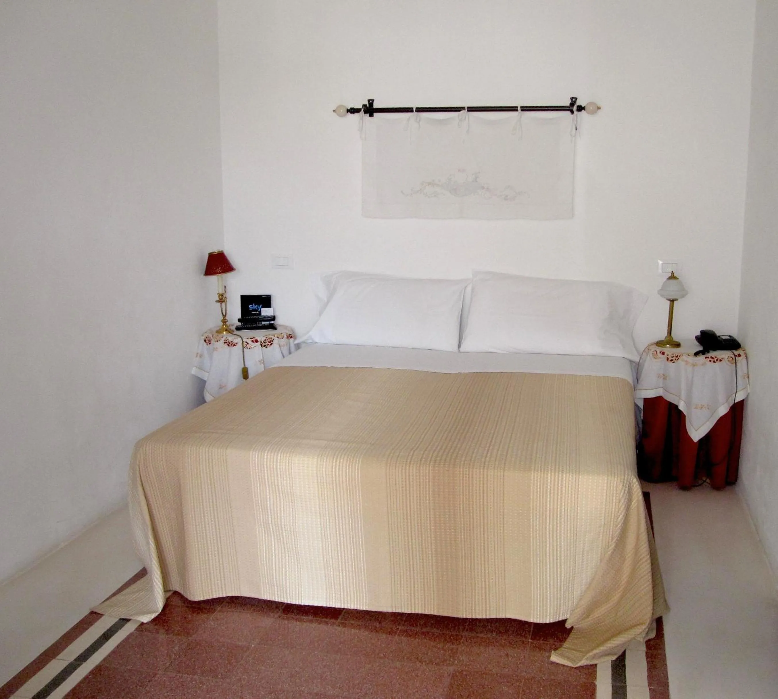 Photo of the whole room, Bed in Hotel Santa Marina Antica Foresteria