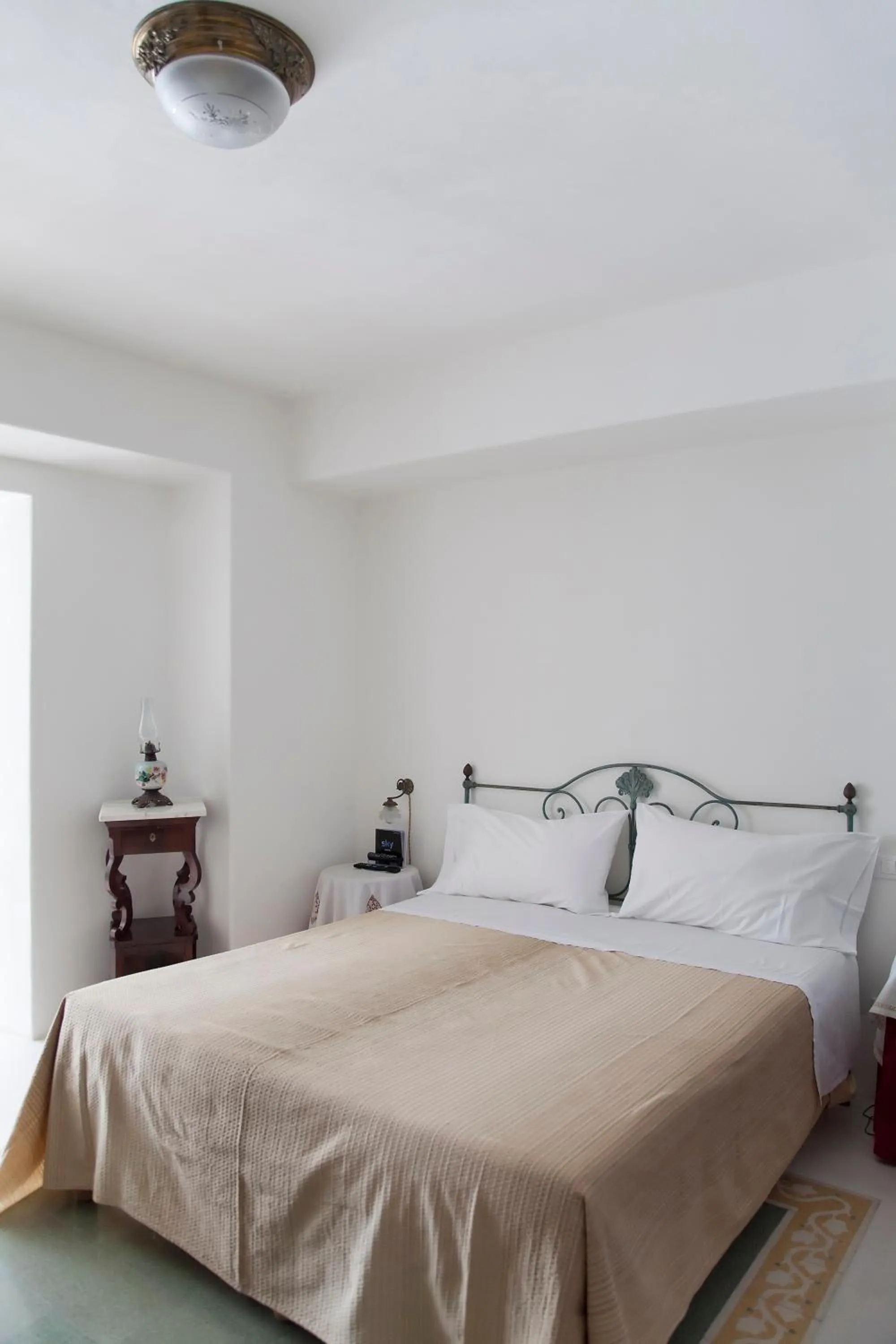 Bed in Hotel Santa Marina Antica Foresteria