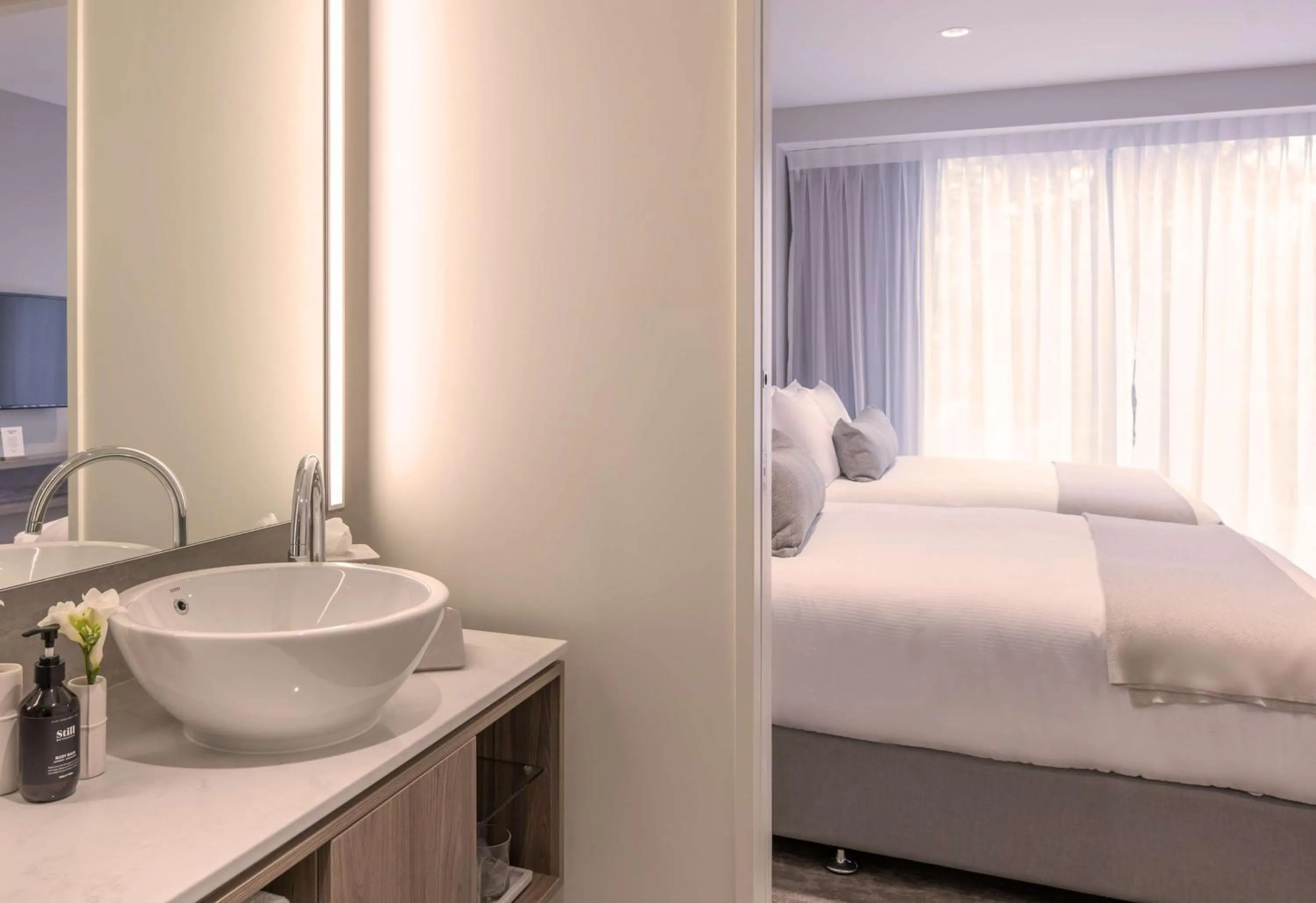 Bedroom, Bed in Sudima Christchurch City