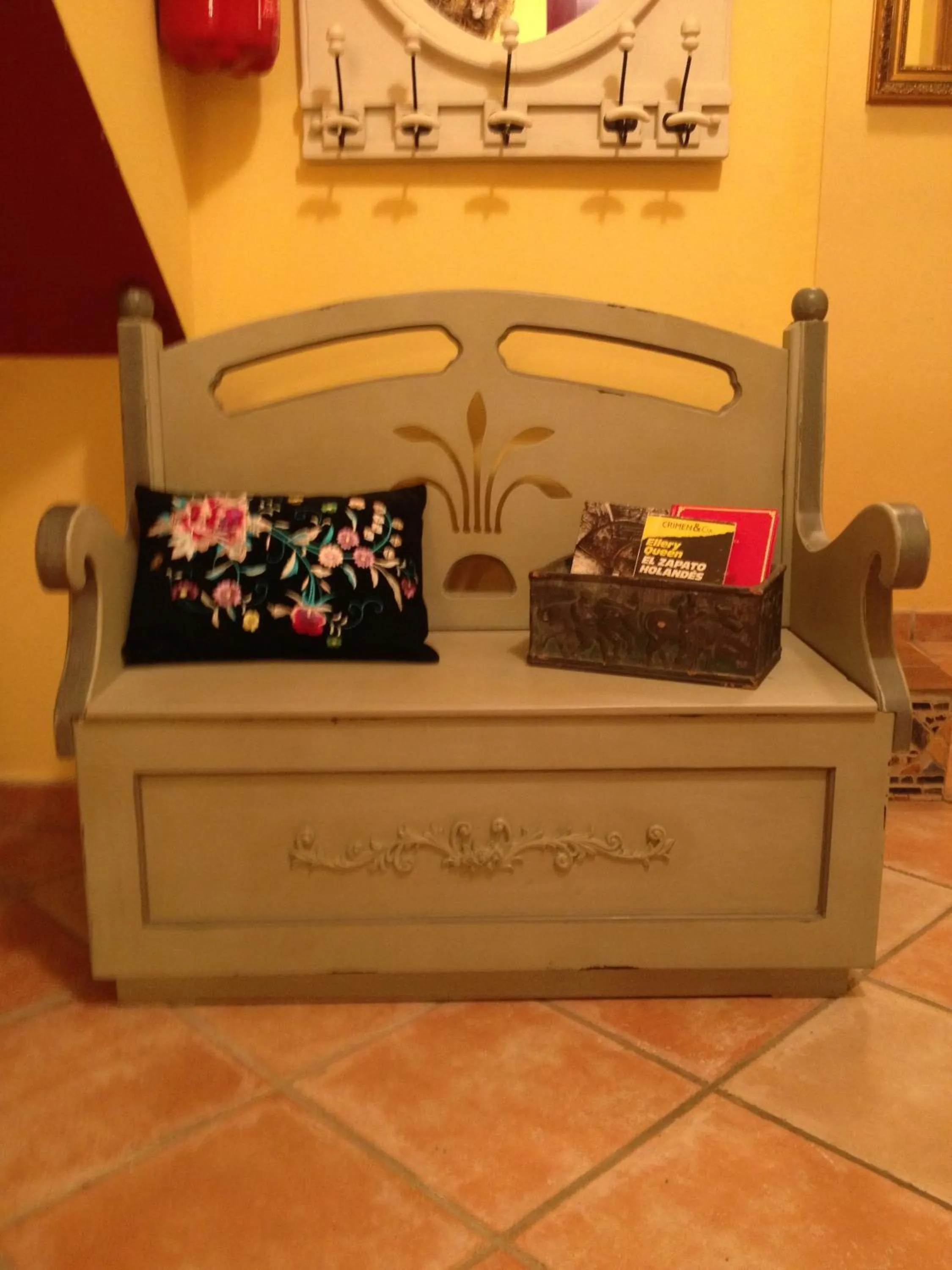 Decorative detail in Hosteria San Emeterio