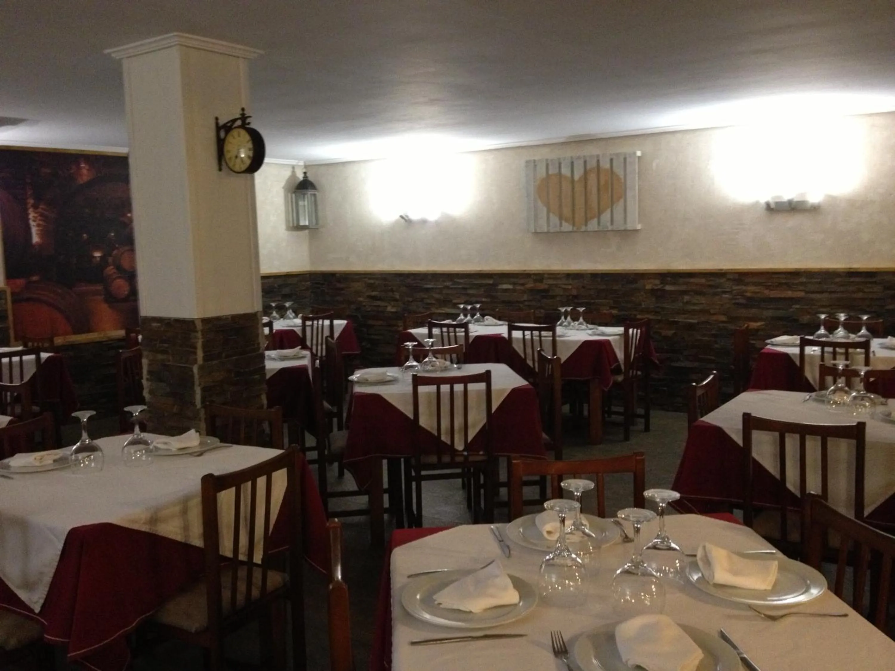 Restaurant/places to eat in Hosteria San Emeterio