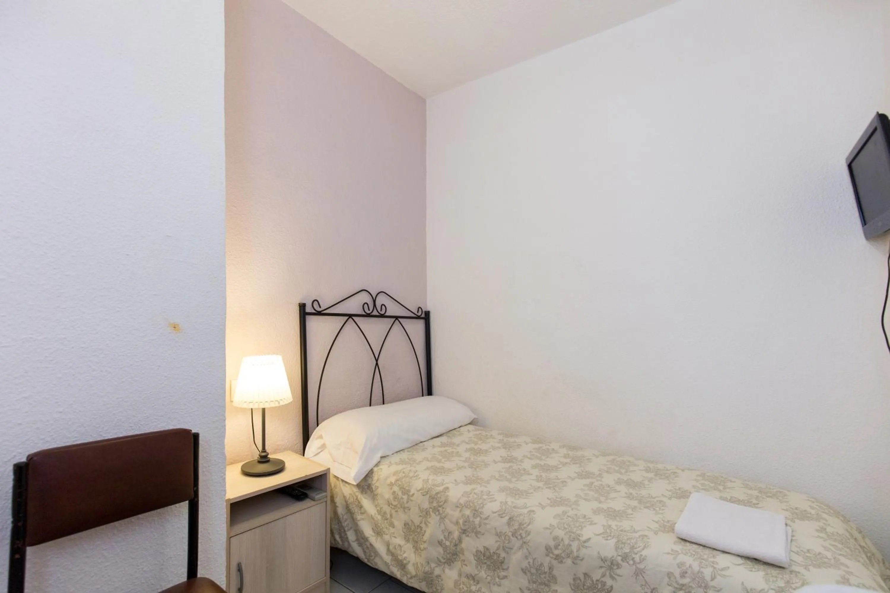 Bed in Pension Mesones